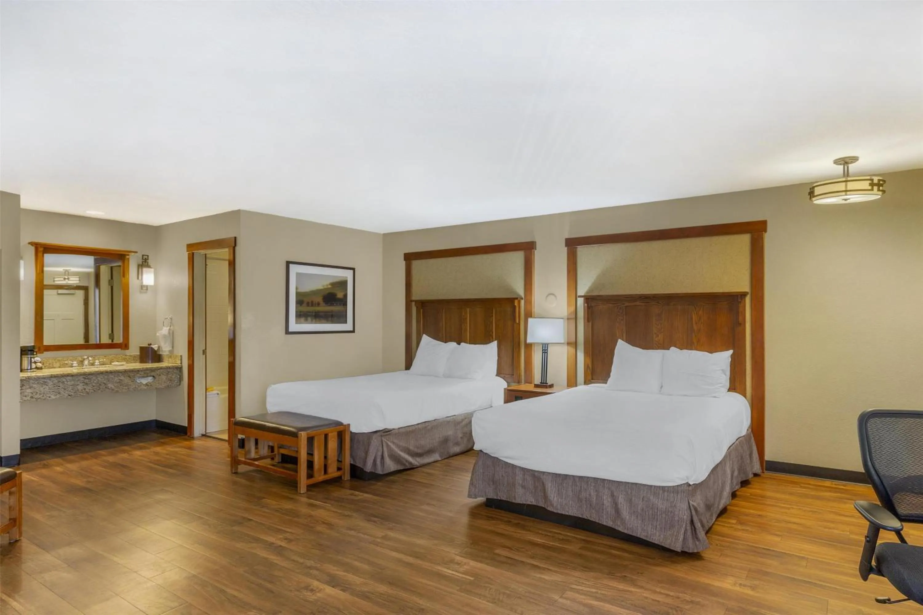 Queen Room with Two Queen Beds and Roll In Shower - Disability Access in Best Western Plus High Country Inn
