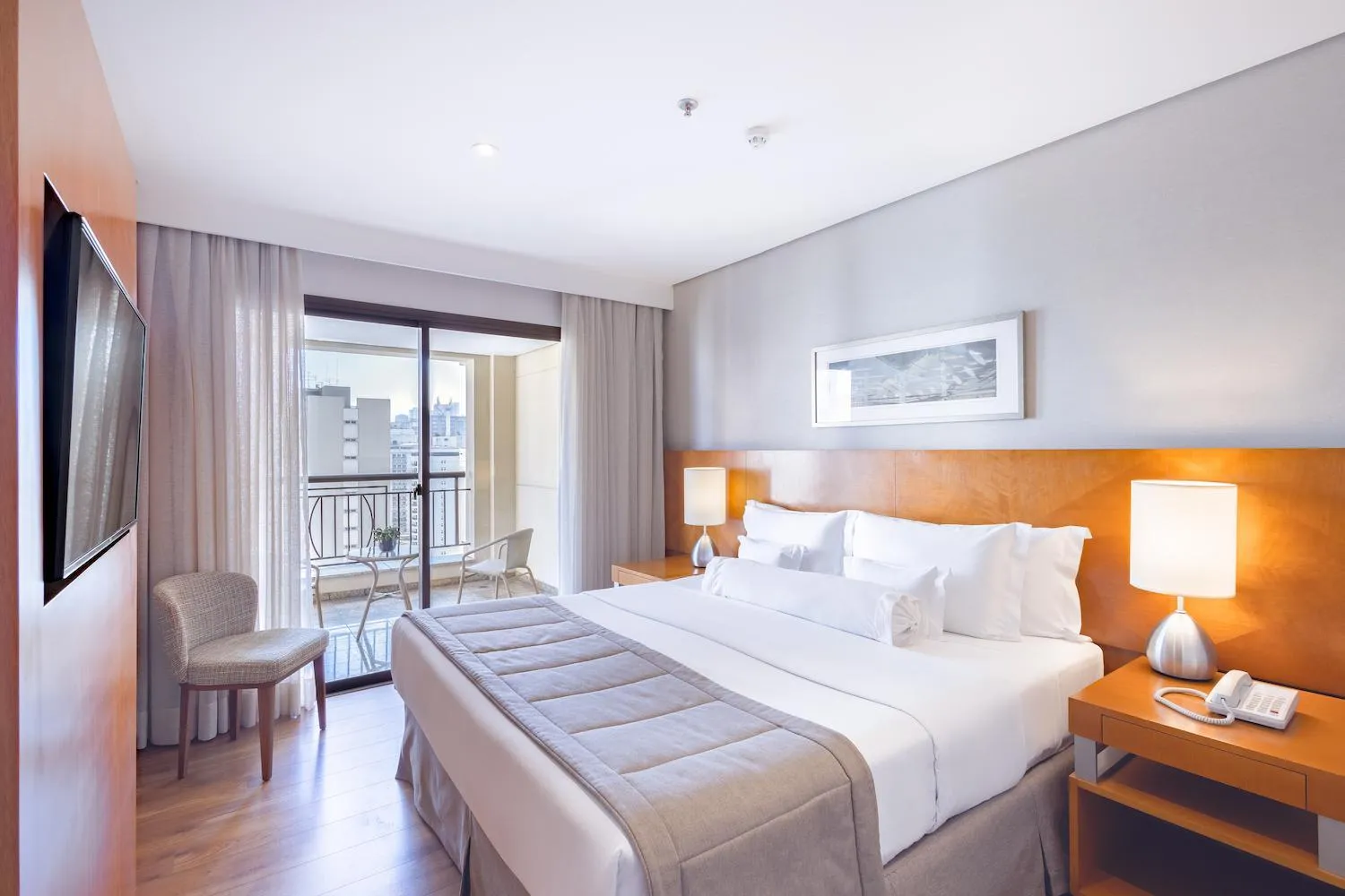 2-Bedroom Apartment in George V Casa Branca