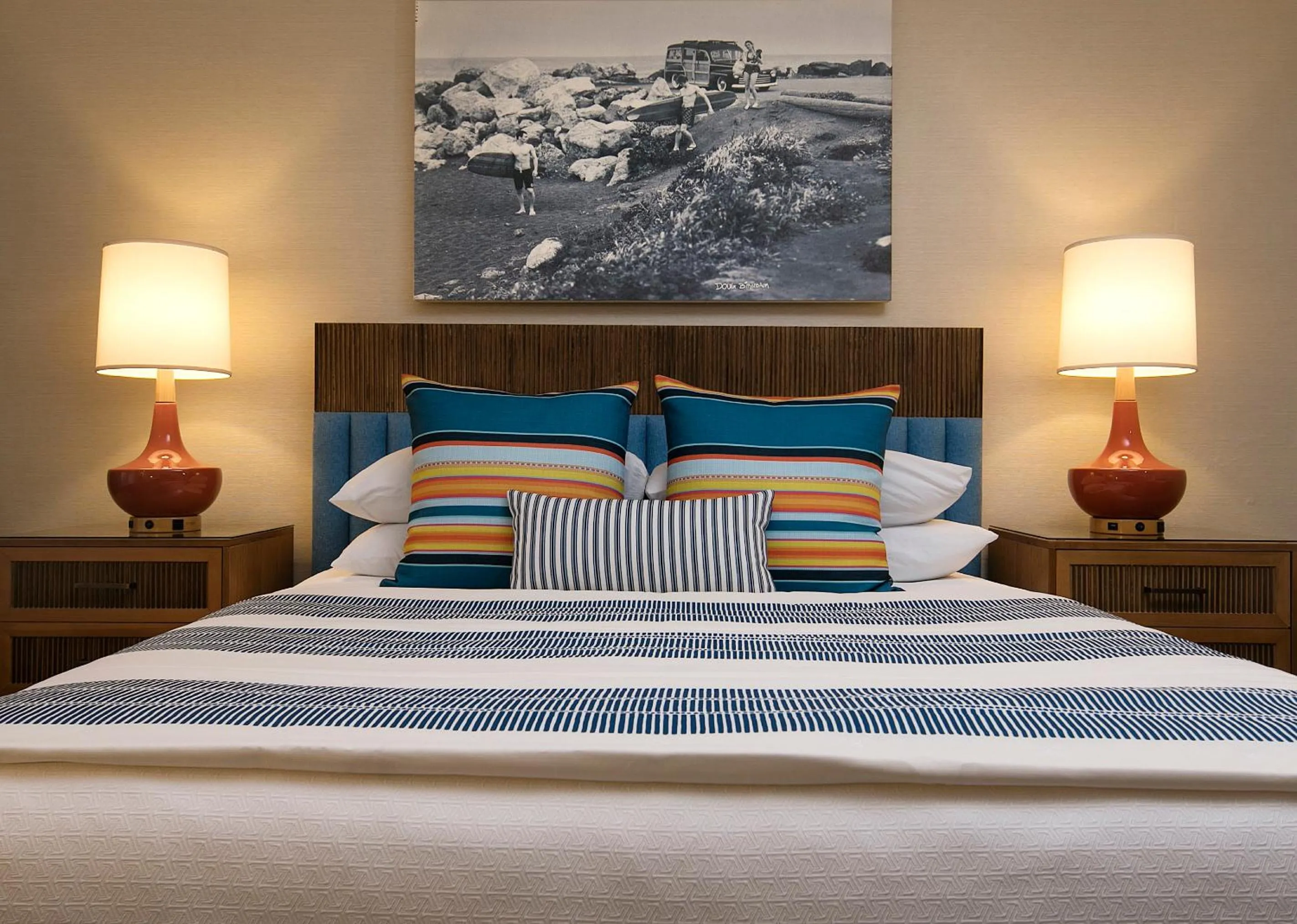 Deluxe Room with One King Bed in Sandcastle Hotel on the Beach