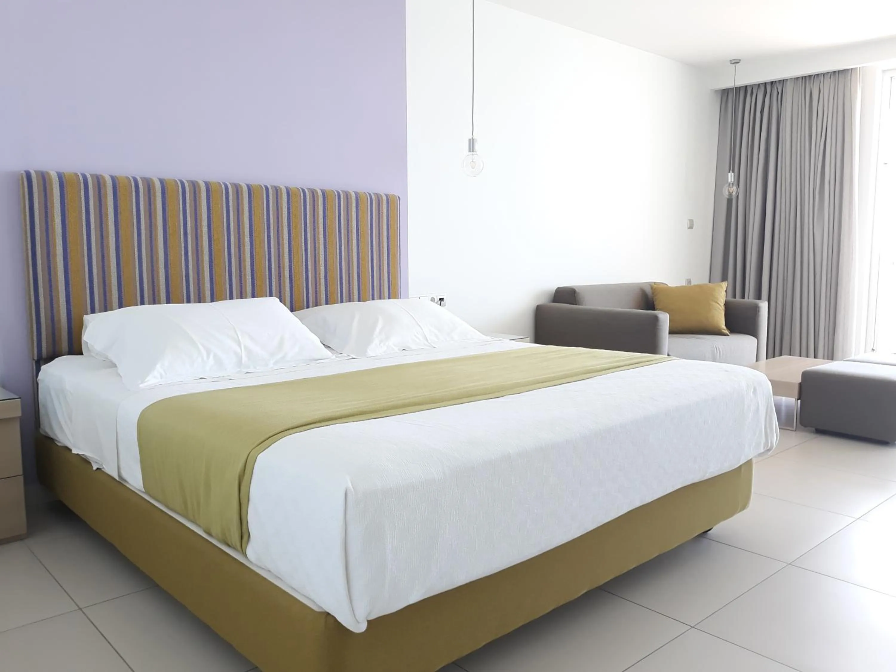 Suite with  Spa Bath and Sea View in El Greco Hotel