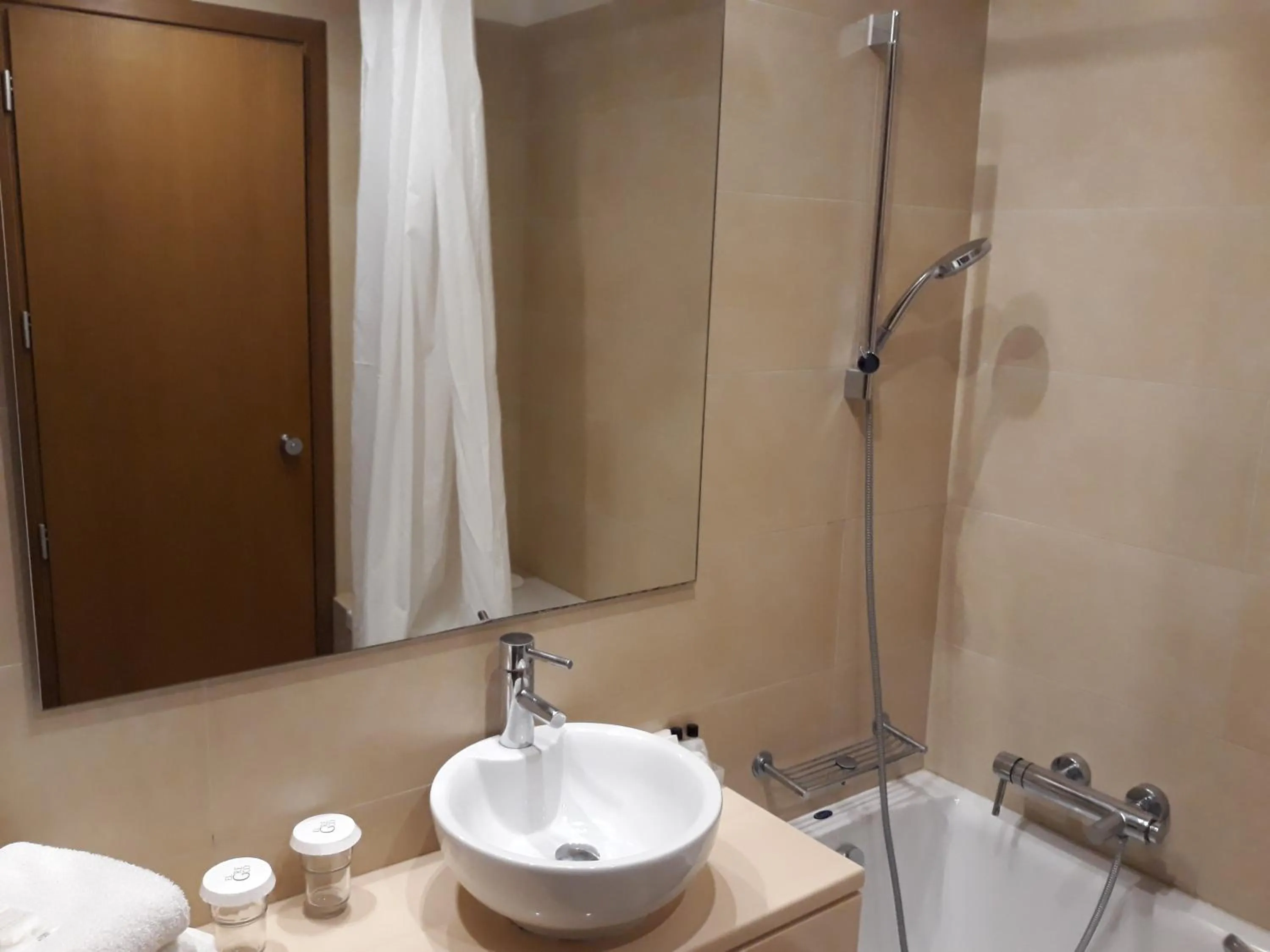 Twin Room with Sea View in El Greco Hotel