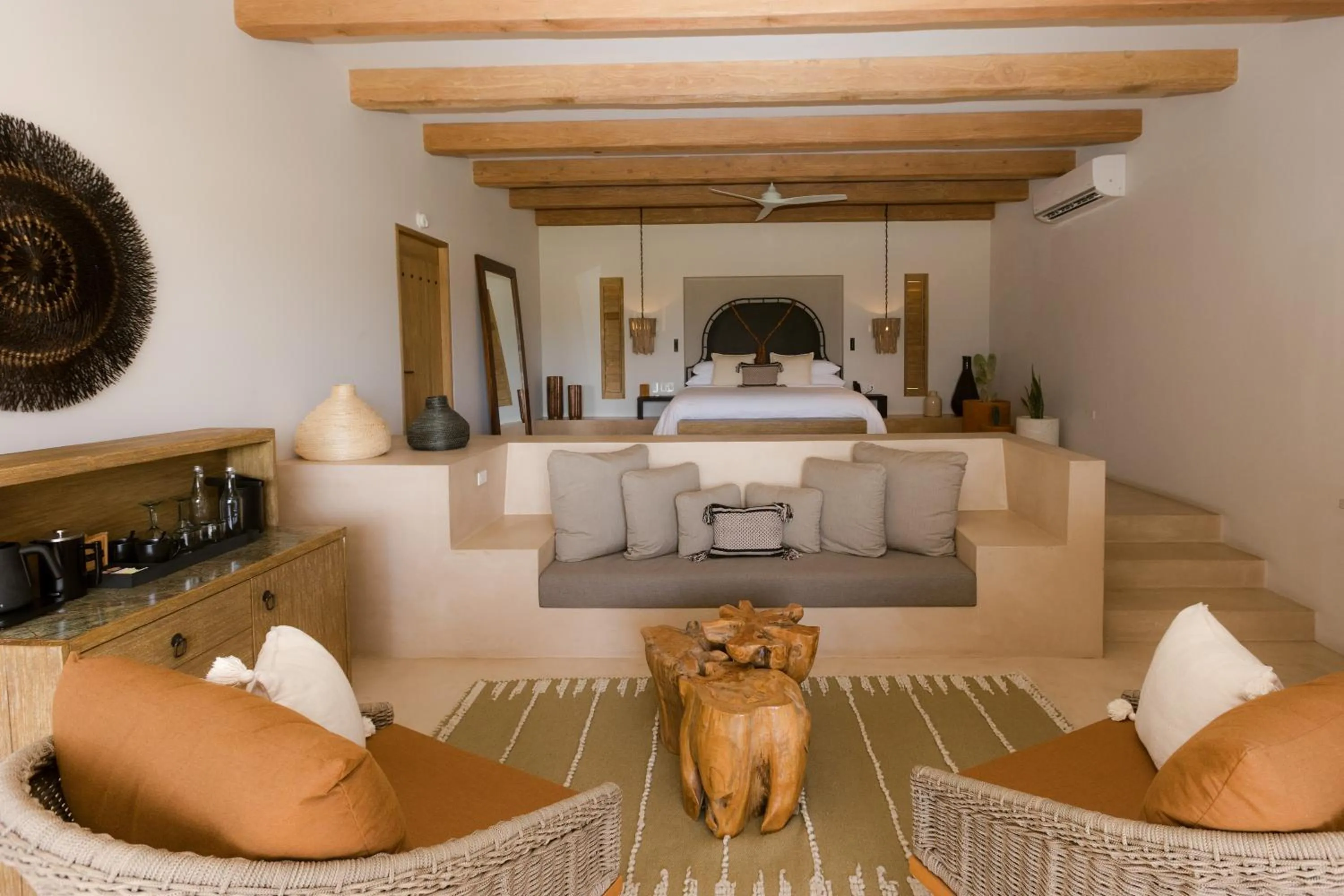 Premium King Room with Ocean View - Non-Smoking in Kimpton Mas Olas Resort and Spa