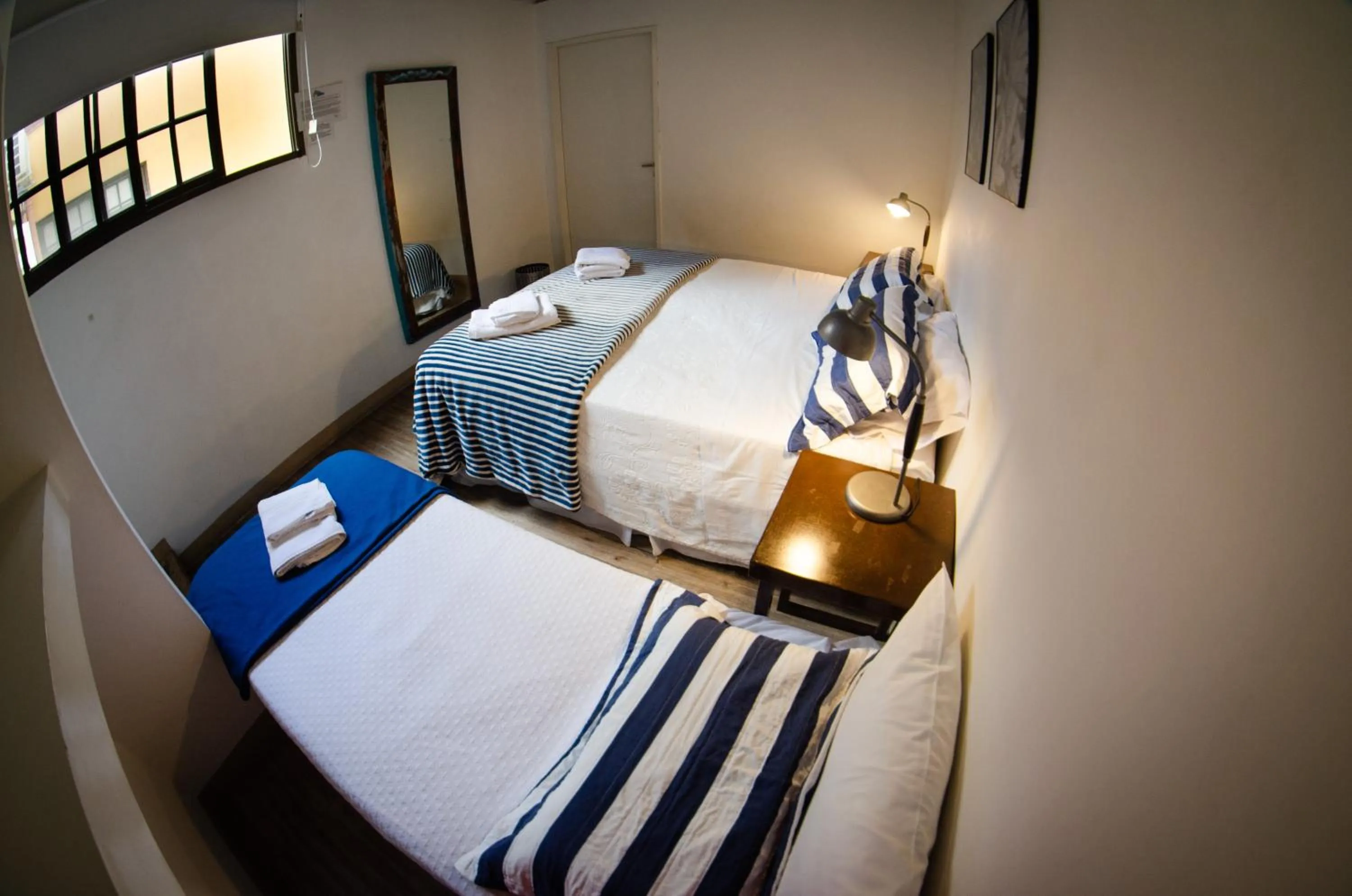 Triple Room with Private Bathroom in BA Stop Hotel House