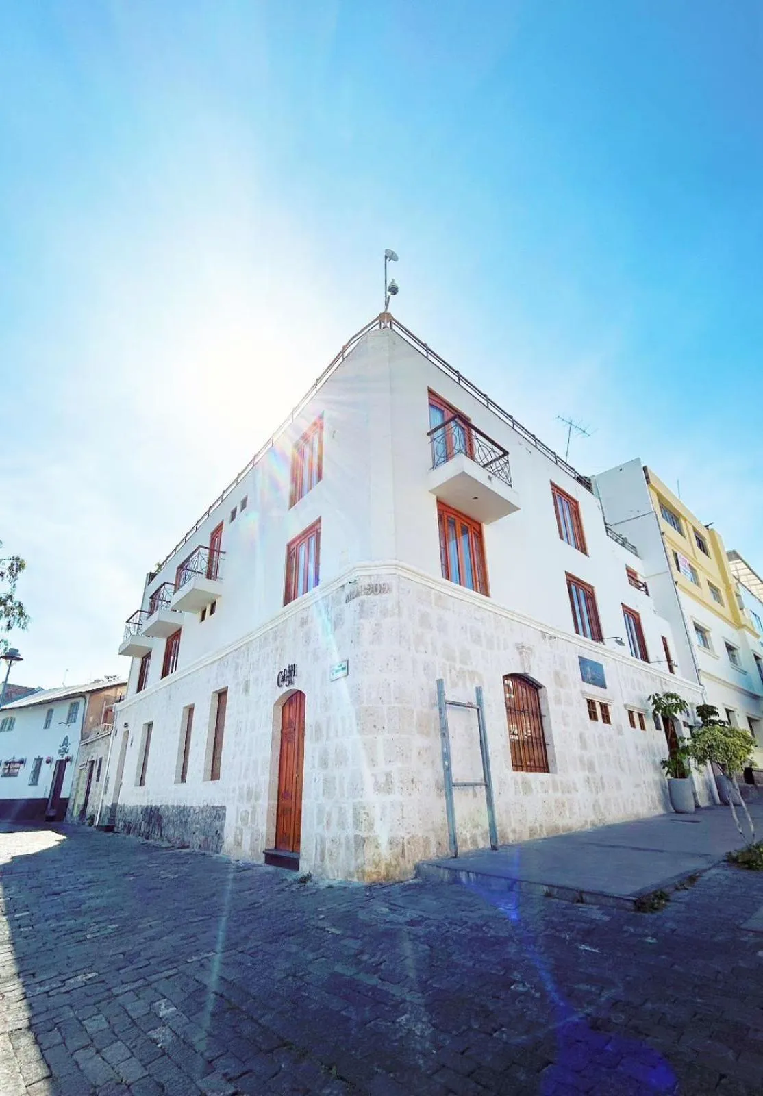 Hotel Fundador by Robles