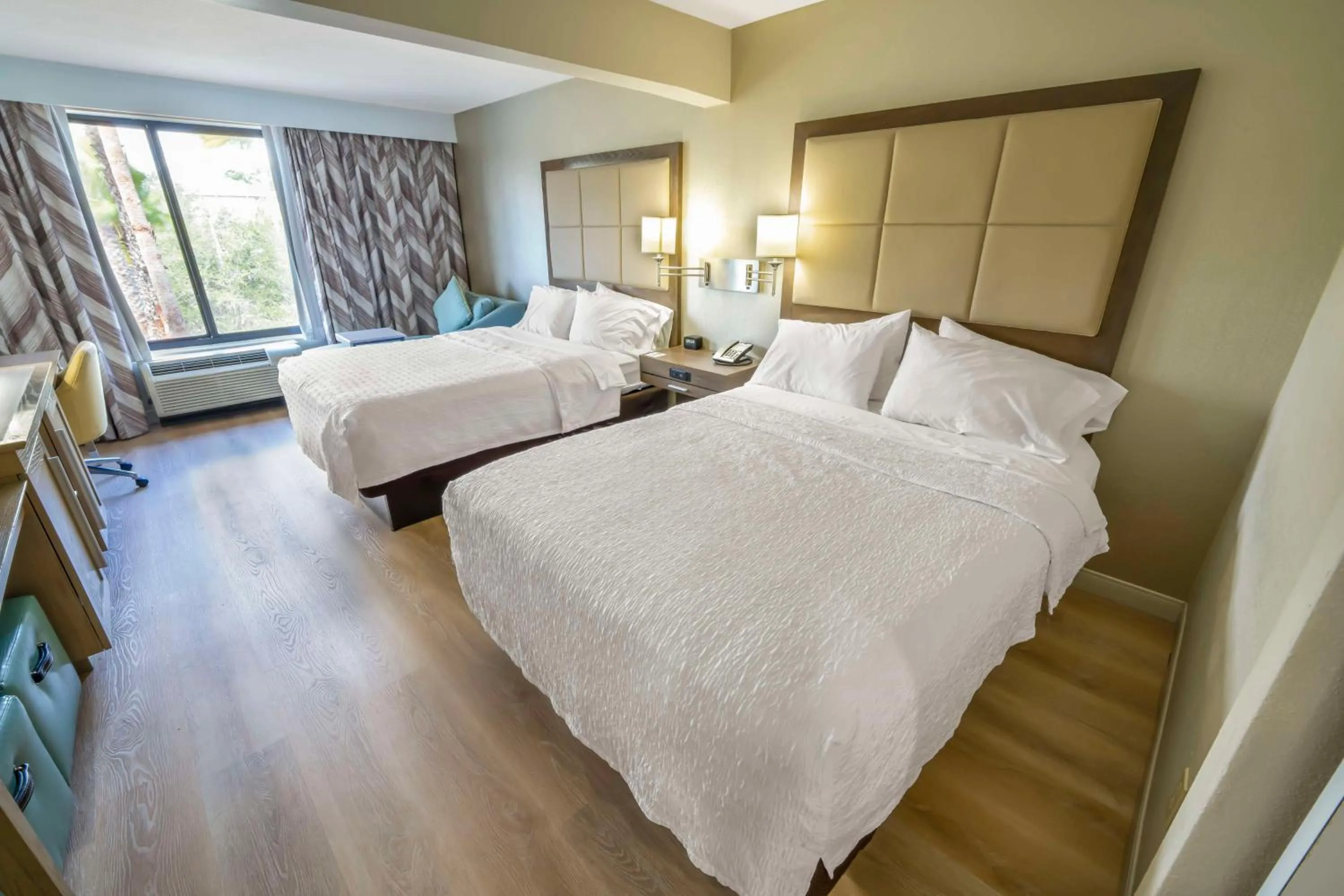 Queen Room with Two Queen Beds (4 Adults) in Hampton Inn Jacksonville South/I-95 at JTB