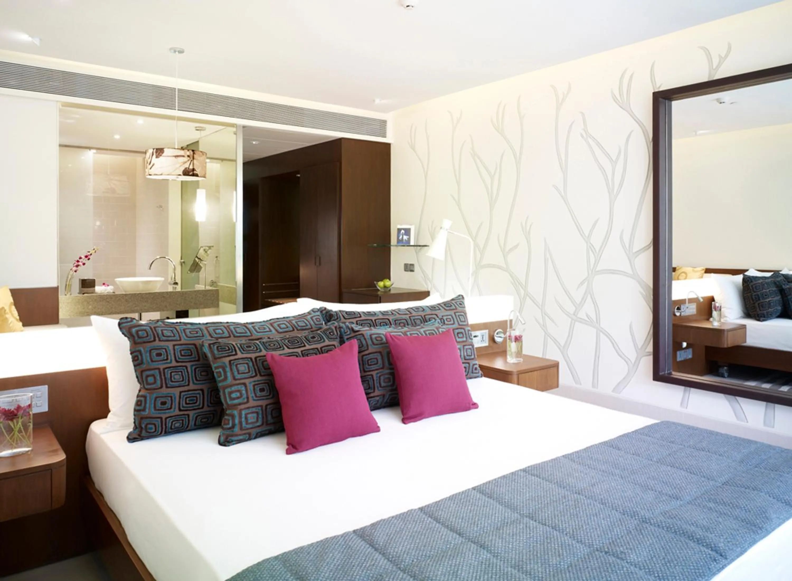 Superior Queen Room - single occupancy in Taj Yeshwantpur Bengaluru