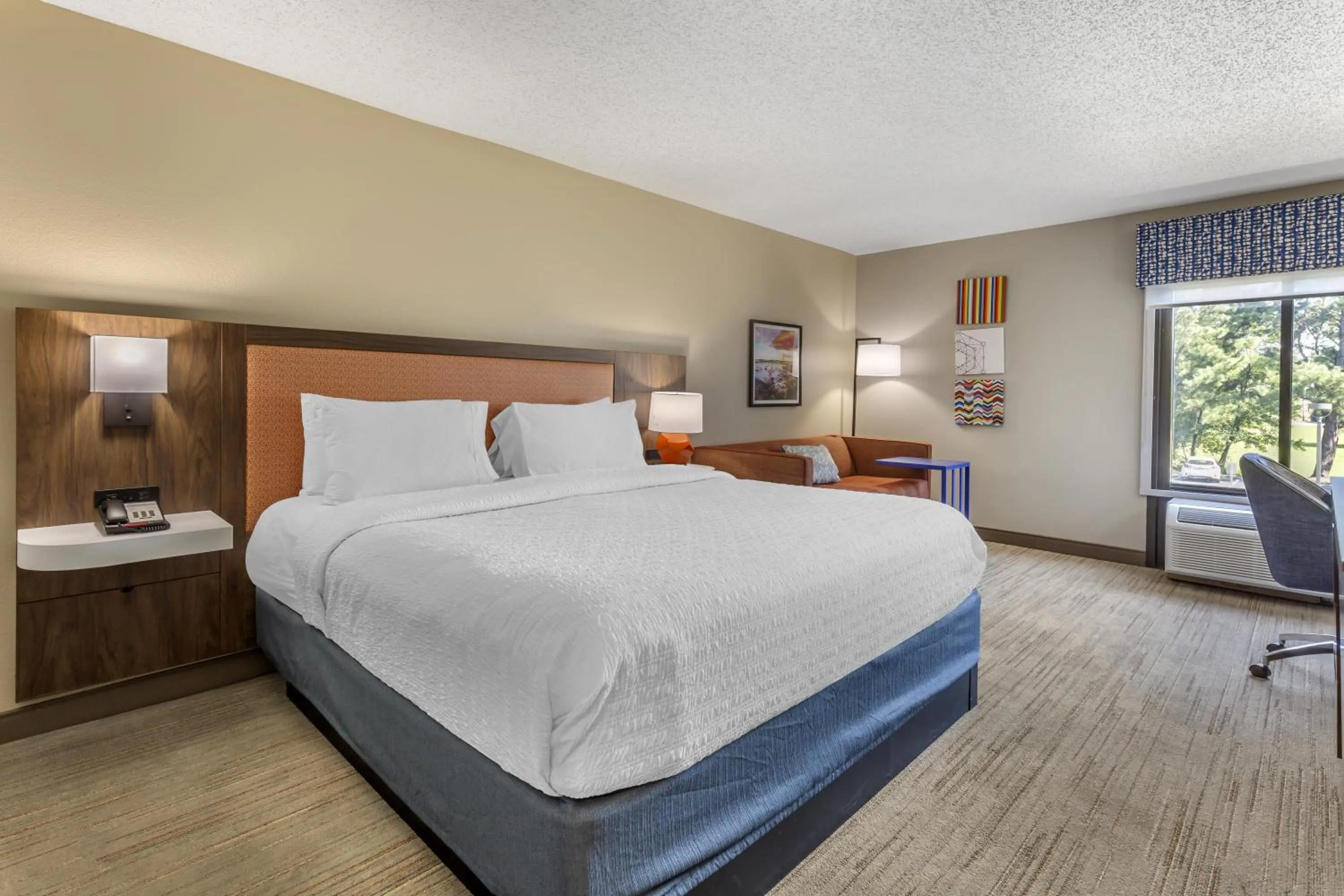 King Room with Sofa Bed and Study - Non-Smoking in Hampton Inn New Bern