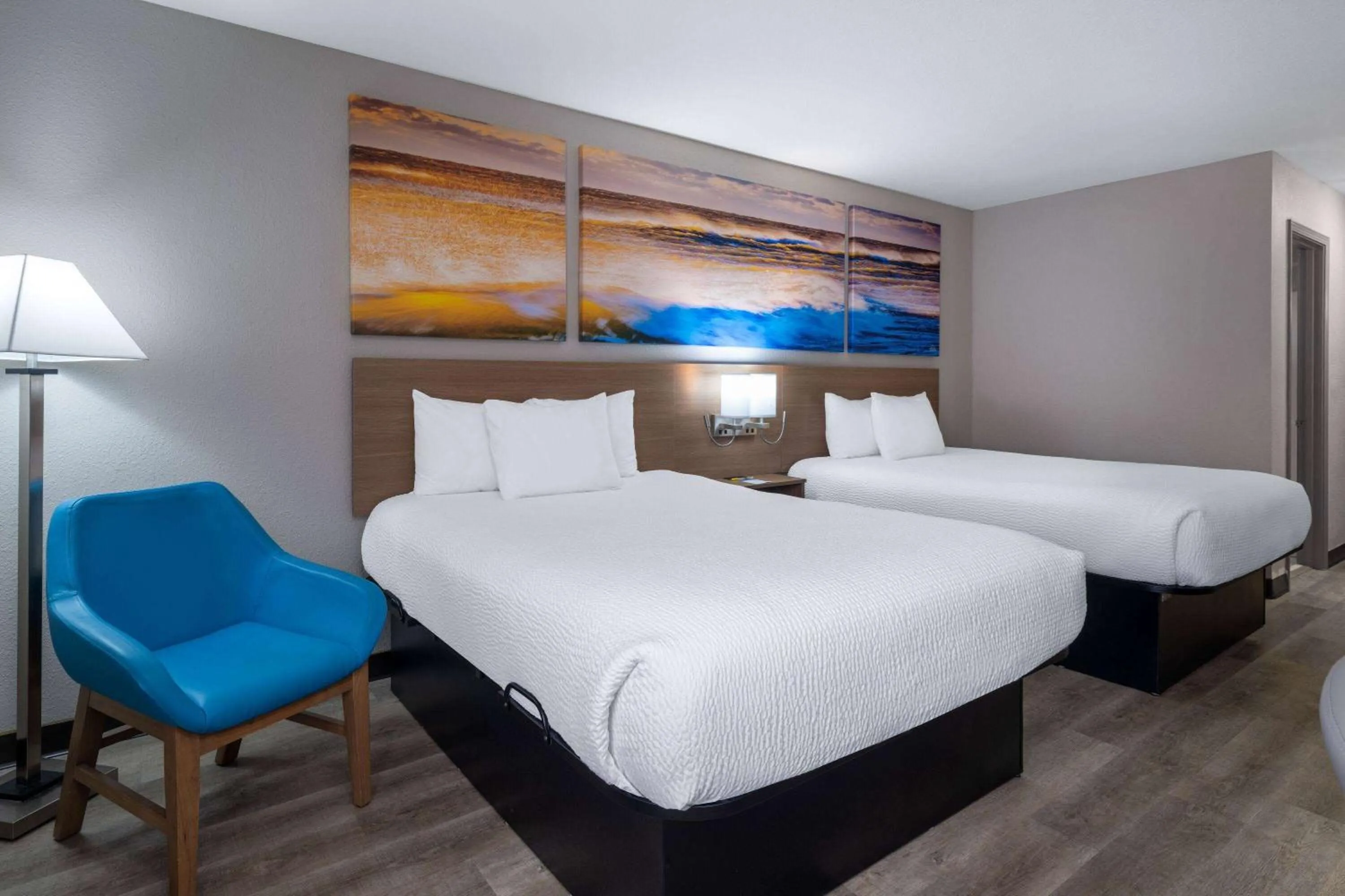 Queen Room with Two Queen Beds - Pet Friendly/Non-Smoking in Days Inn & Suites by Wyndham Commerce