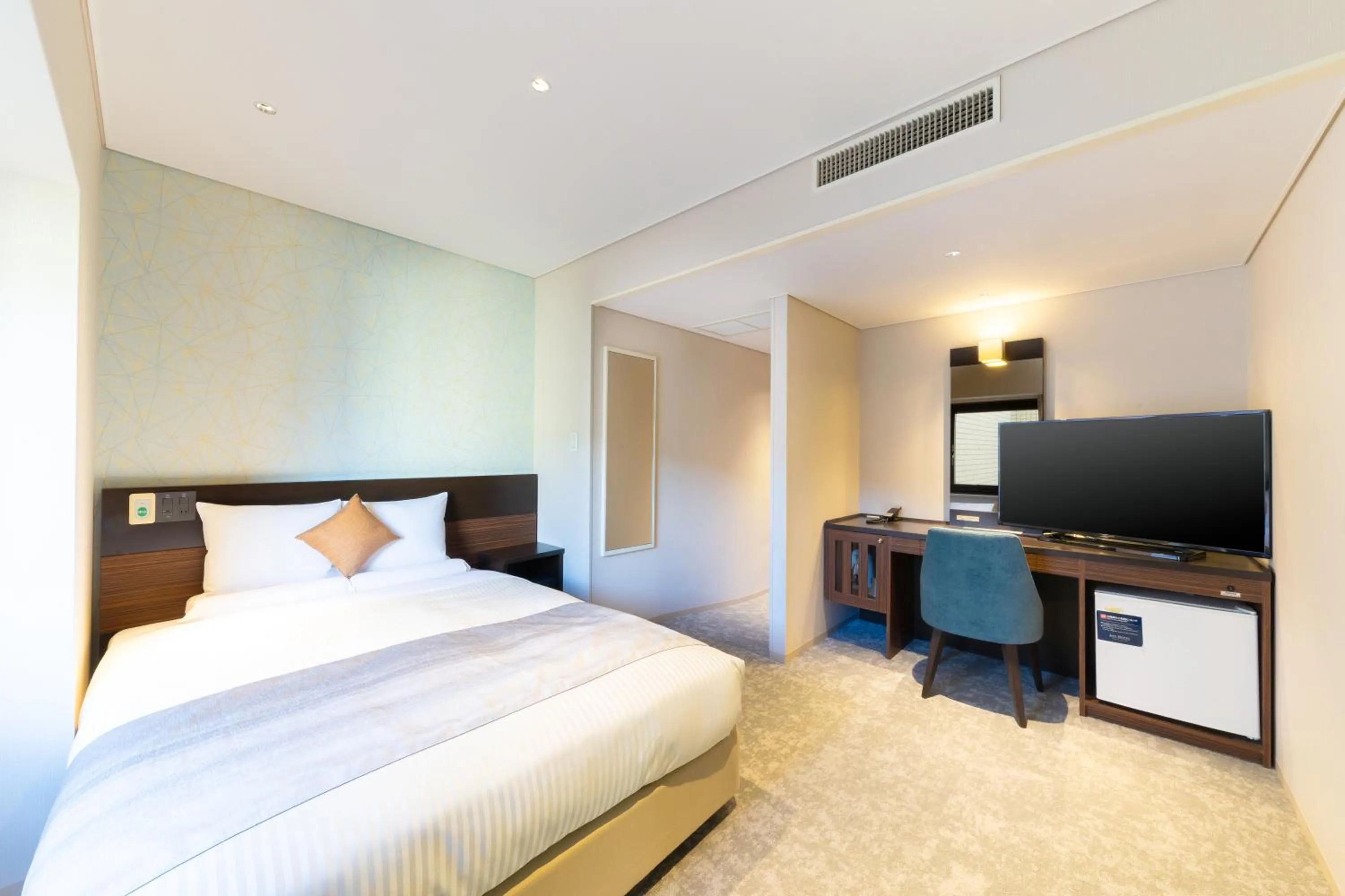 Renewal Universal Double -Nonsmoking - single occupancy in Art Hotel Niigata Station