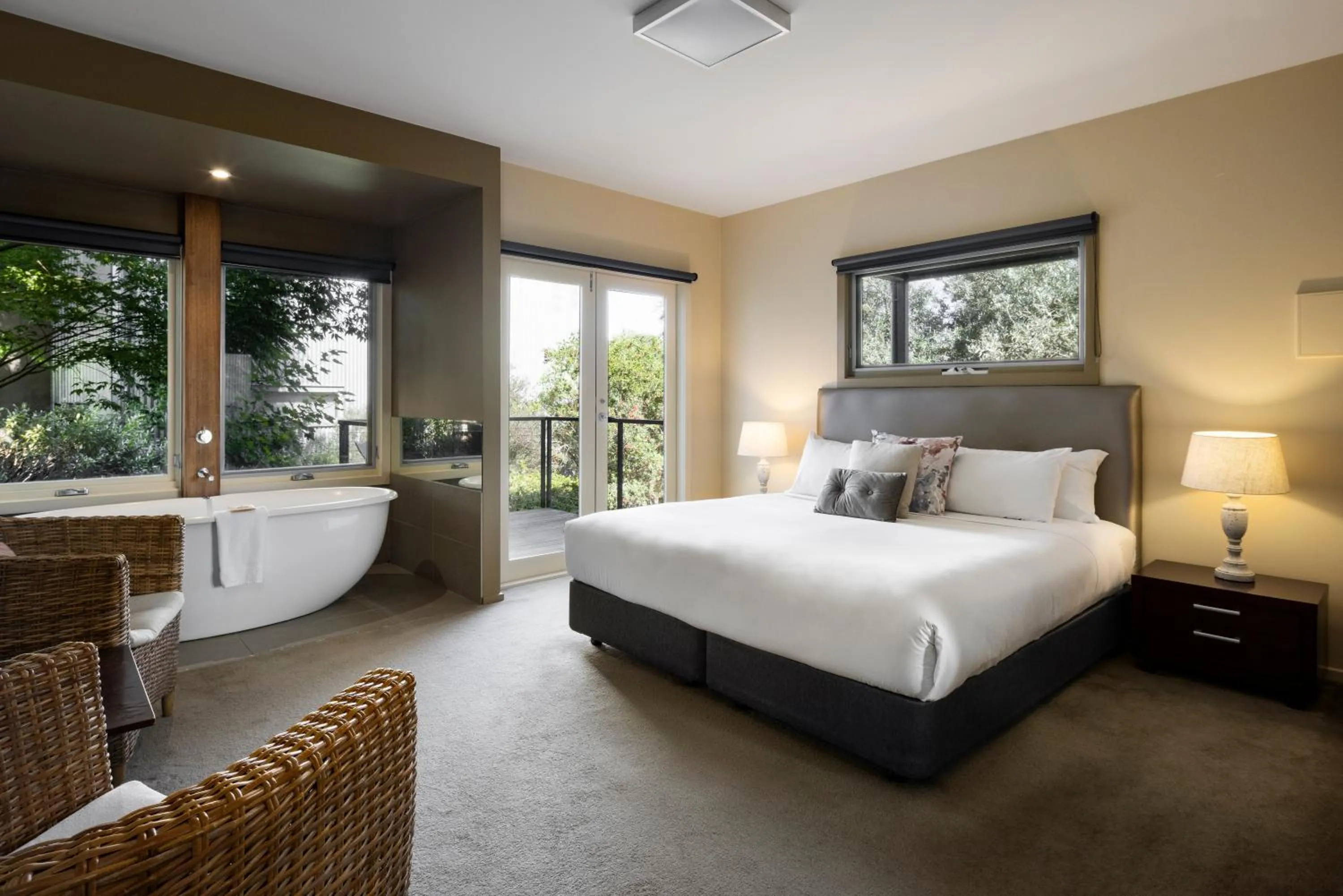 Garden Deluxe Room in Mineral Springs Hotel Hepburn