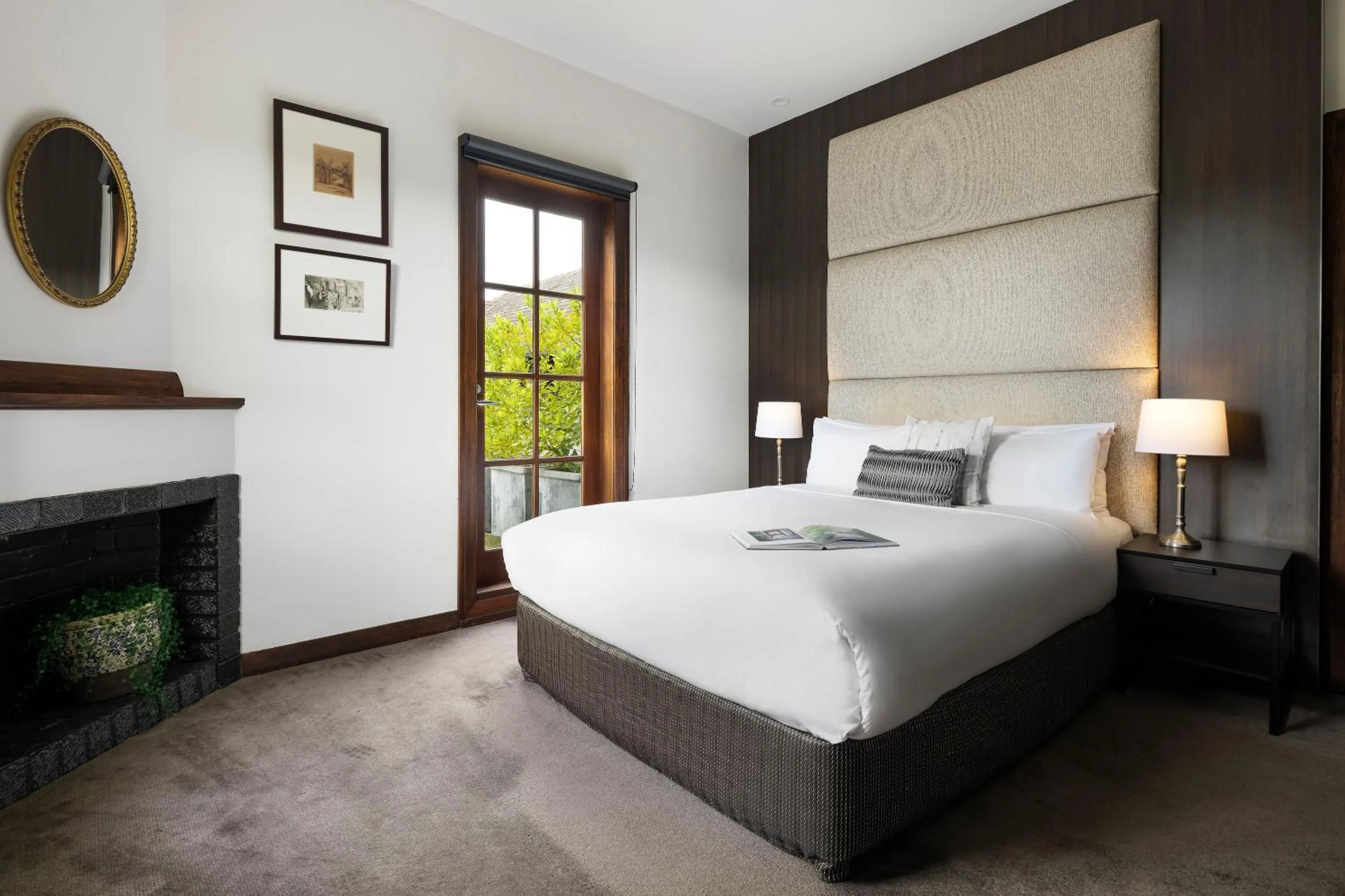 Peppers Classic Hotel Room in Mineral Springs Hotel Hepburn