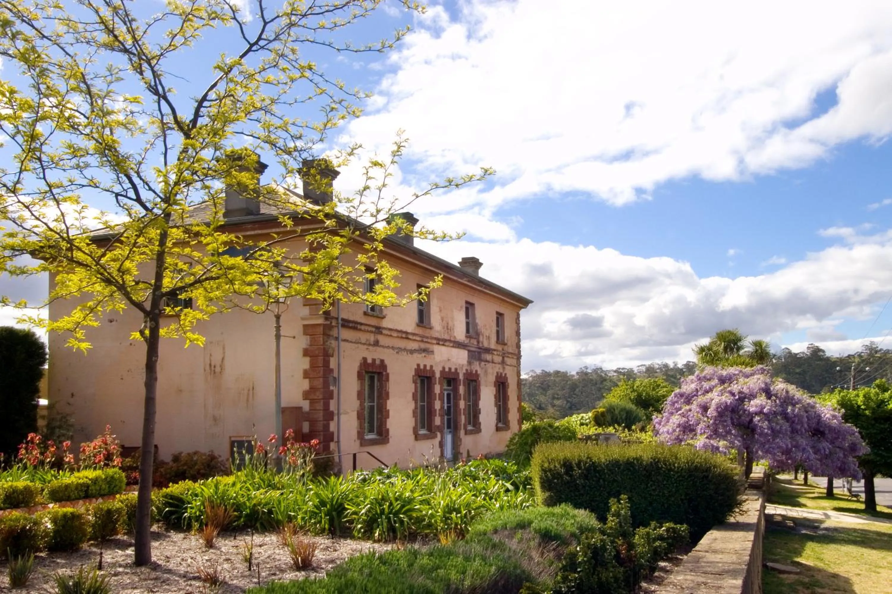 Villa Parma in Mineral Springs Hotel Hepburn