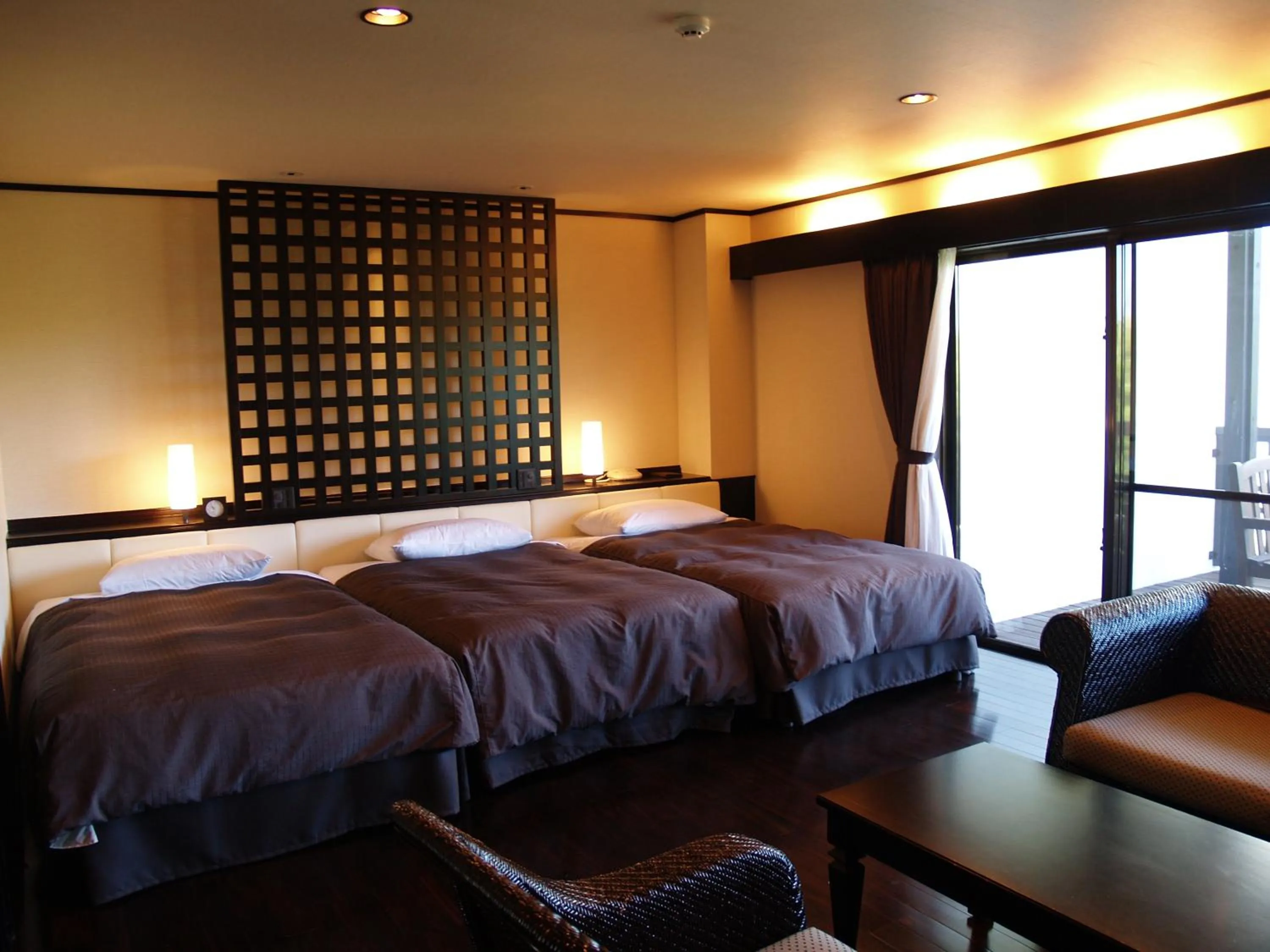 Main Cottage- Non-Smoking - single occupancy in Okuma Private Beach & Resort