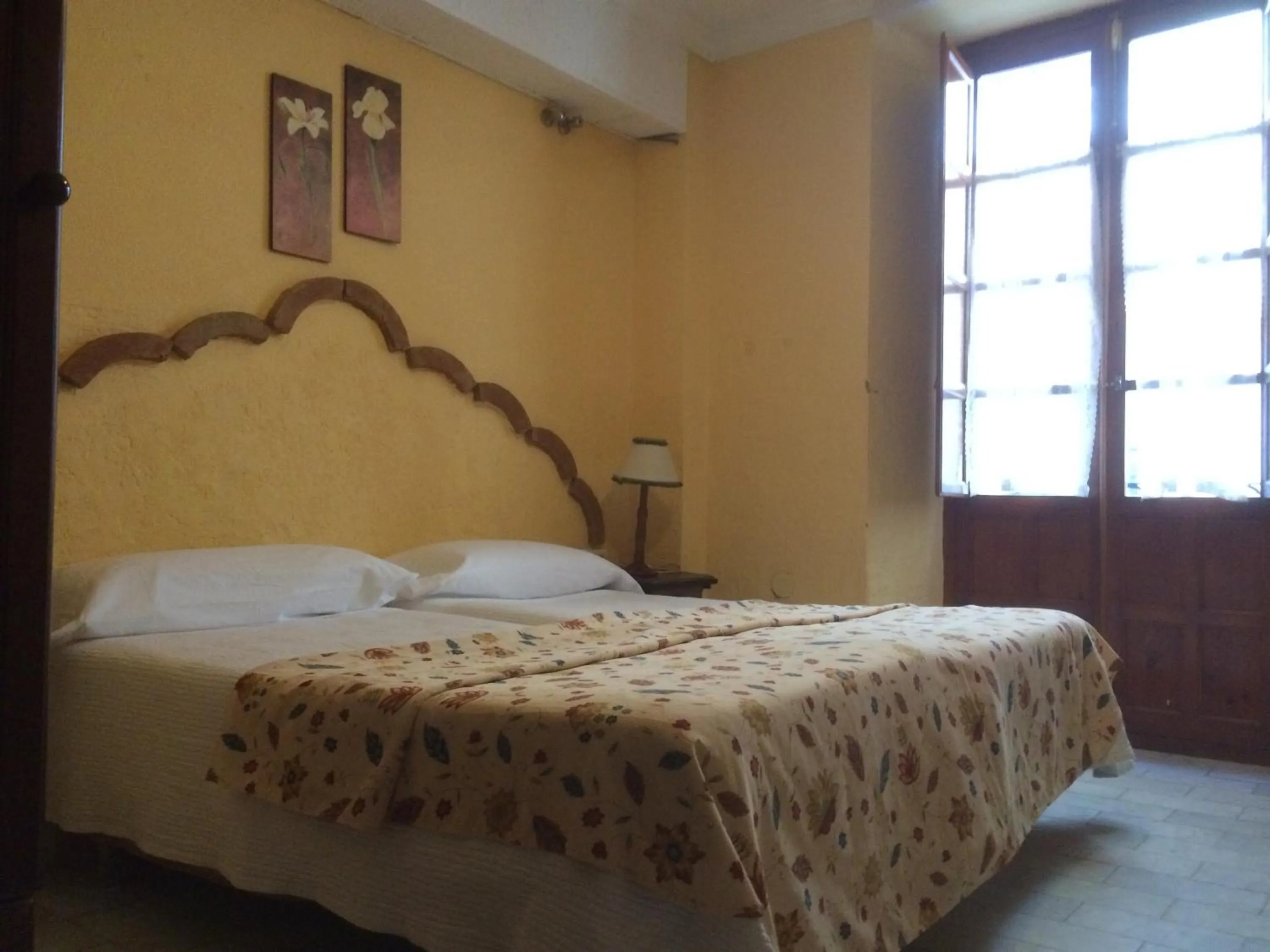 Single Room in Hotel Hermanos Macias