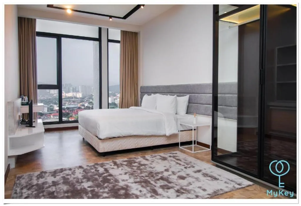 Studio in Expressionz Professional Suites by MyKey