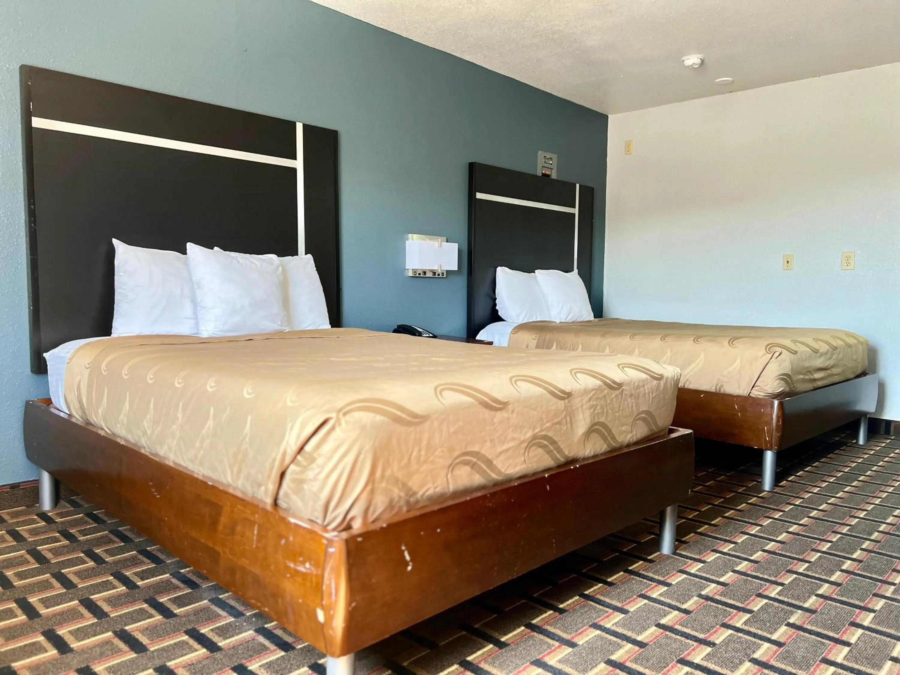 Double Room with Two Double Beds in Americas Best Value Inn and Suites Albemarle