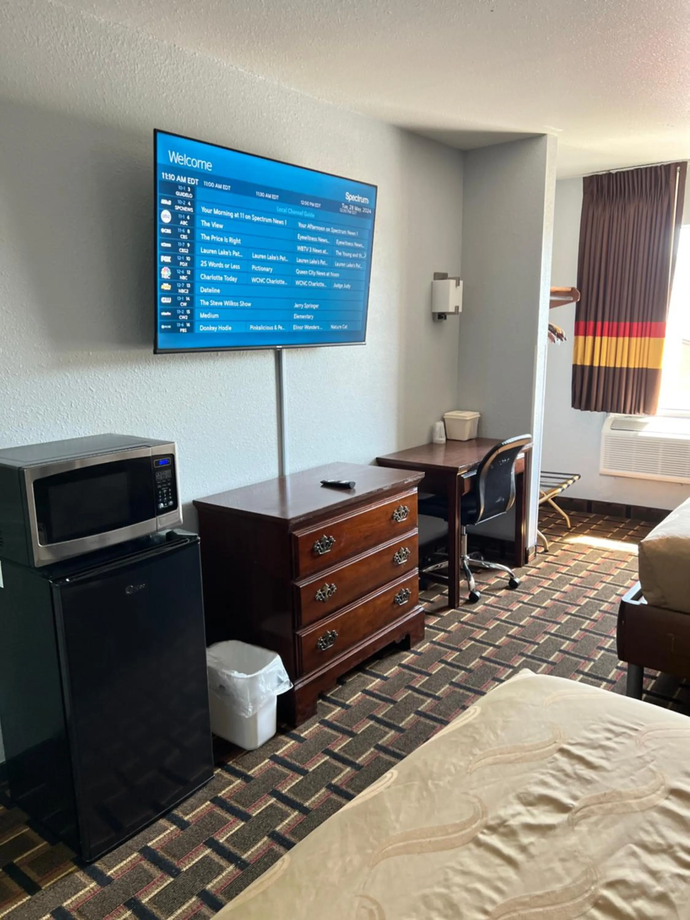 King Room in Americas Best Value Inn and Suites Albemarle