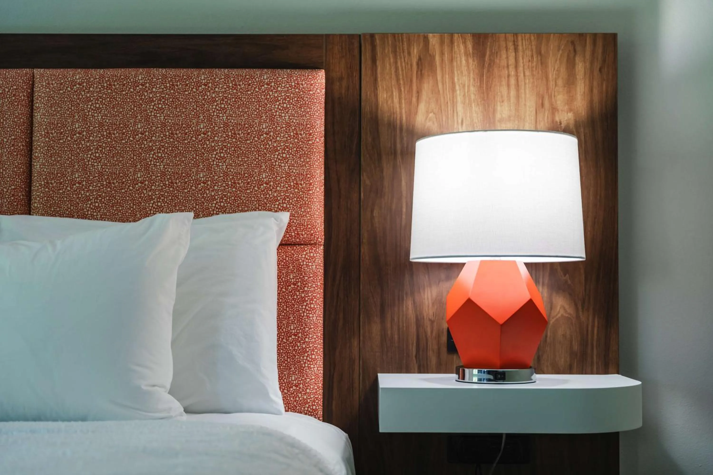 King Room - Mobility Access/Non-Smoking in Hampton Inn Milford