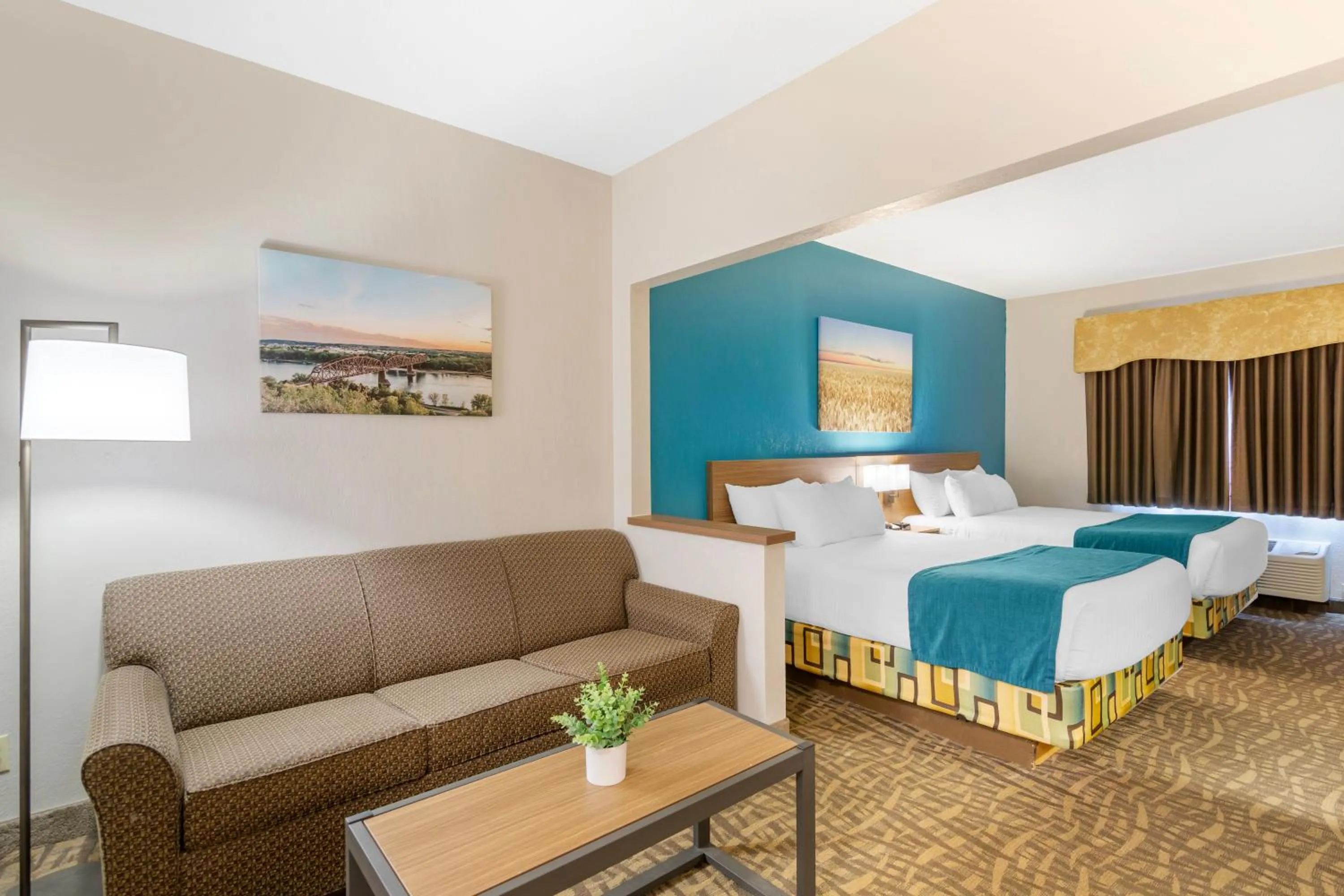 Queen Suite with Two Queen Beds in EverSpring Suites