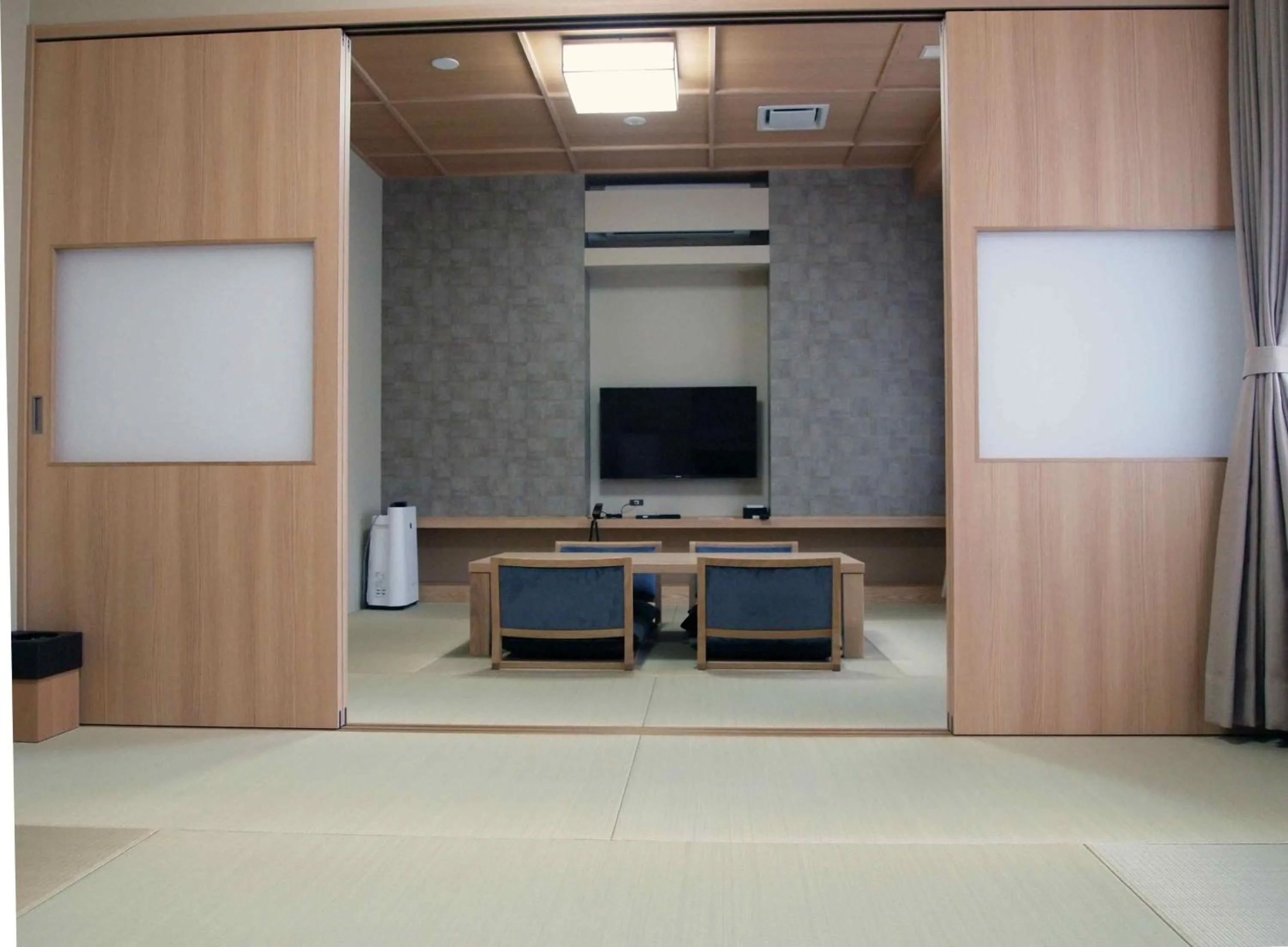 Japanese-Style Family Room - single occupancy - Non-Smoking in Kowakuen Haruka