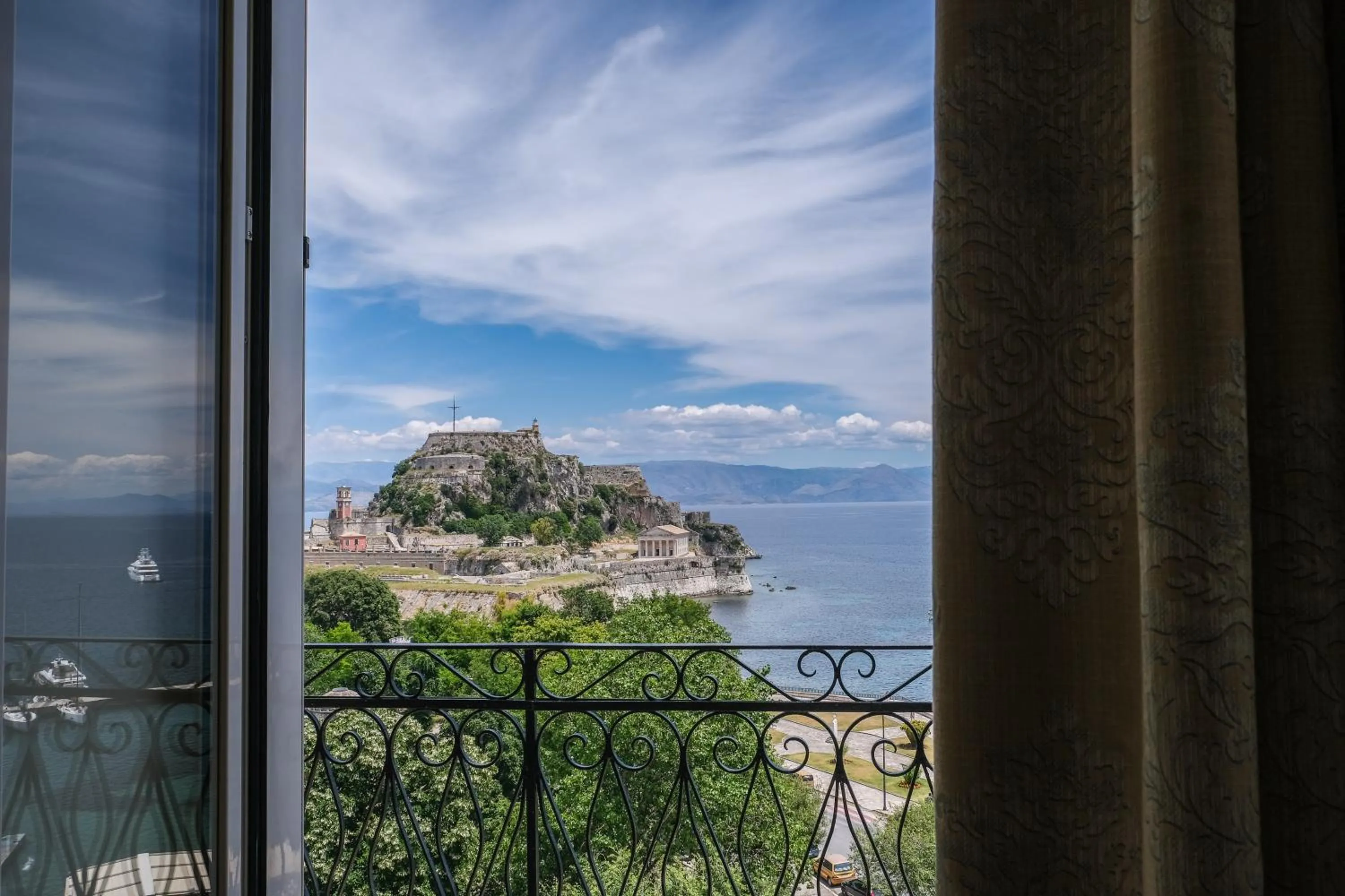 Superior Double Room with Sea View in Cavalieri Hotel