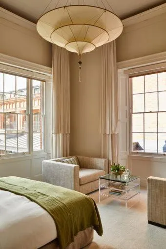 Double Room in The Grove