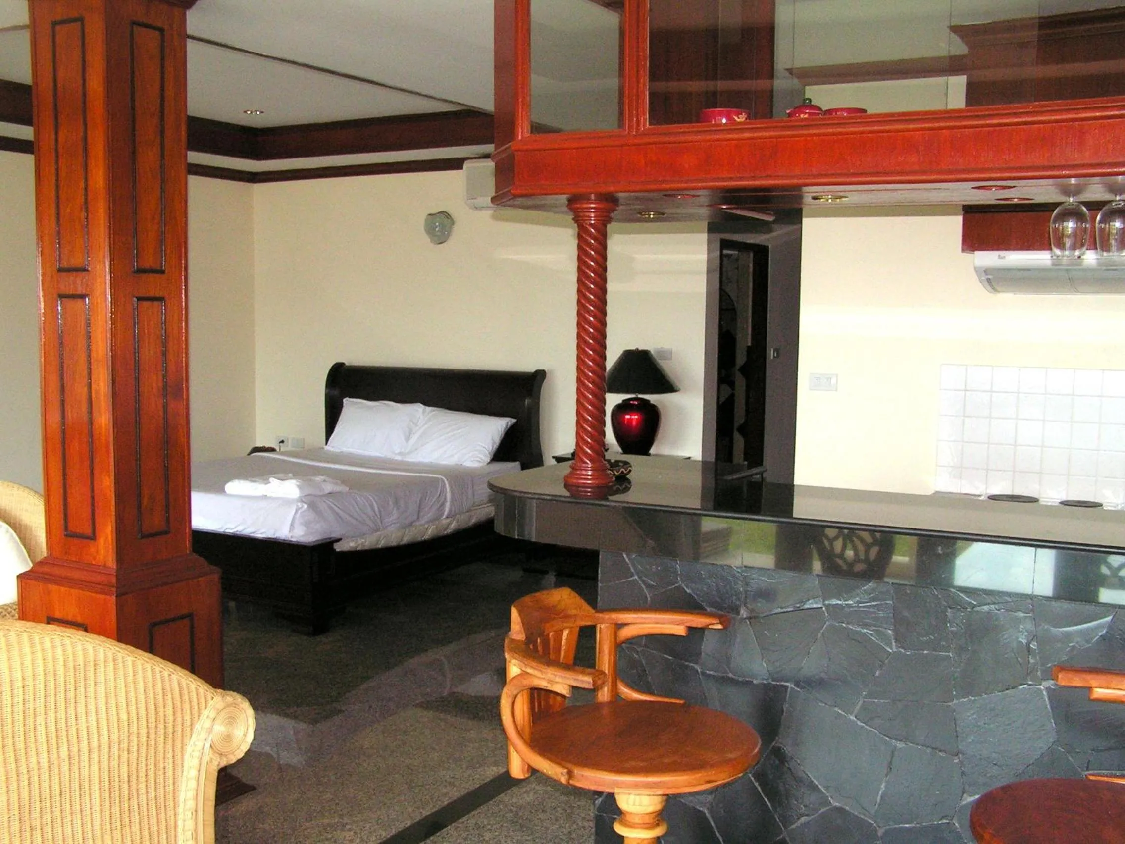 Deluxe Apartment in Prince Edouard Apartments & Resort Patong Beach Phuket