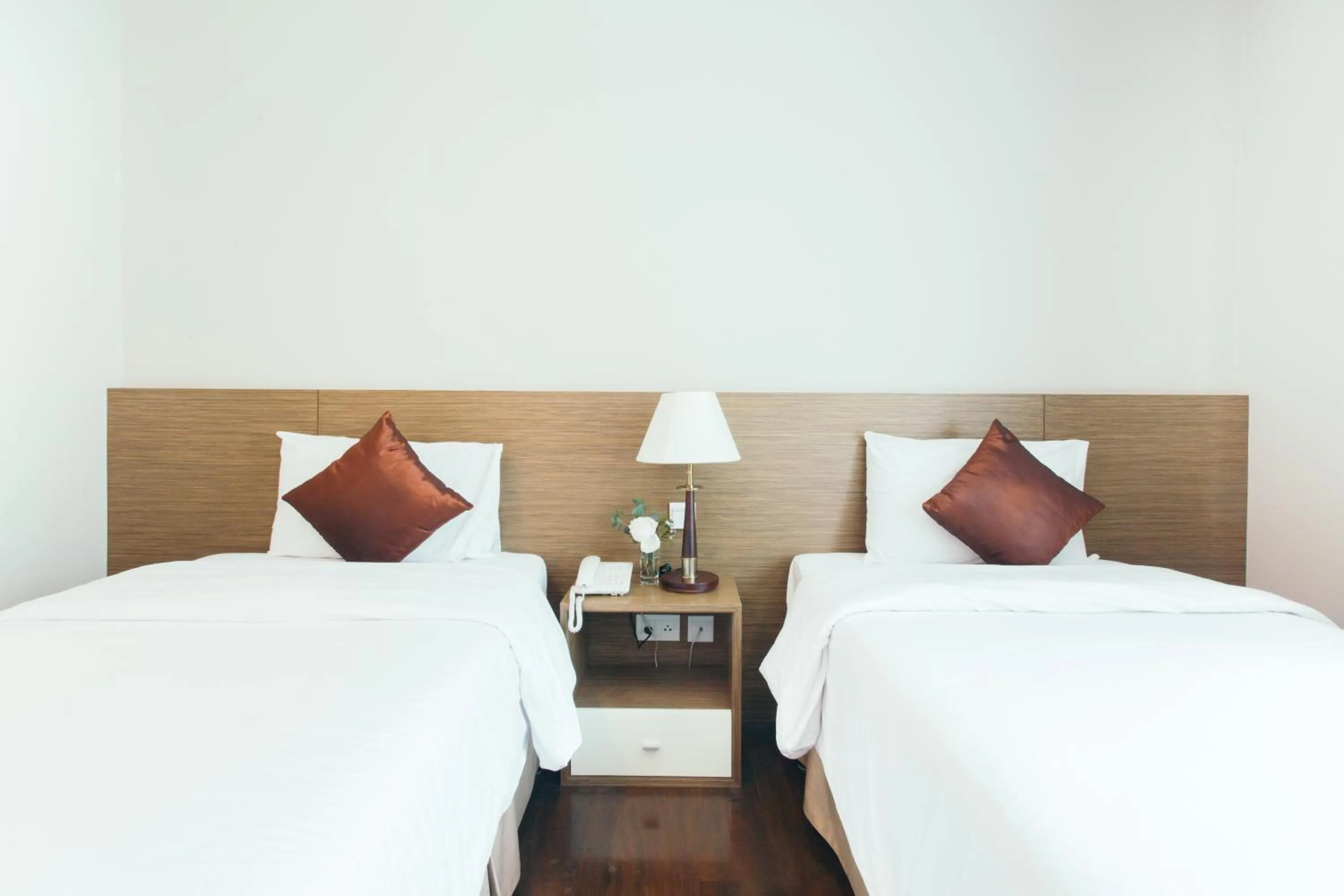 Standard Twin Room in Thomson Residence Hotel