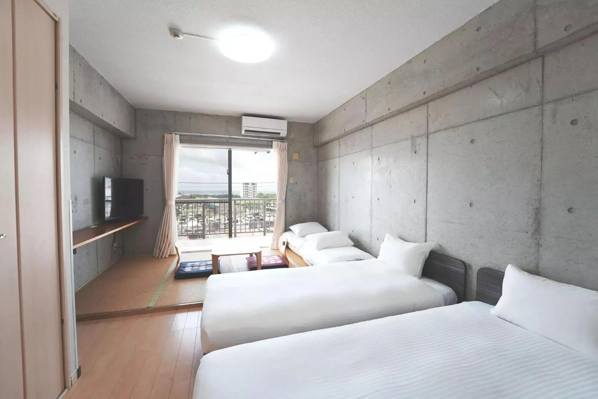 Standard Twin Room in Hotel Resort Inn Ishigakijima