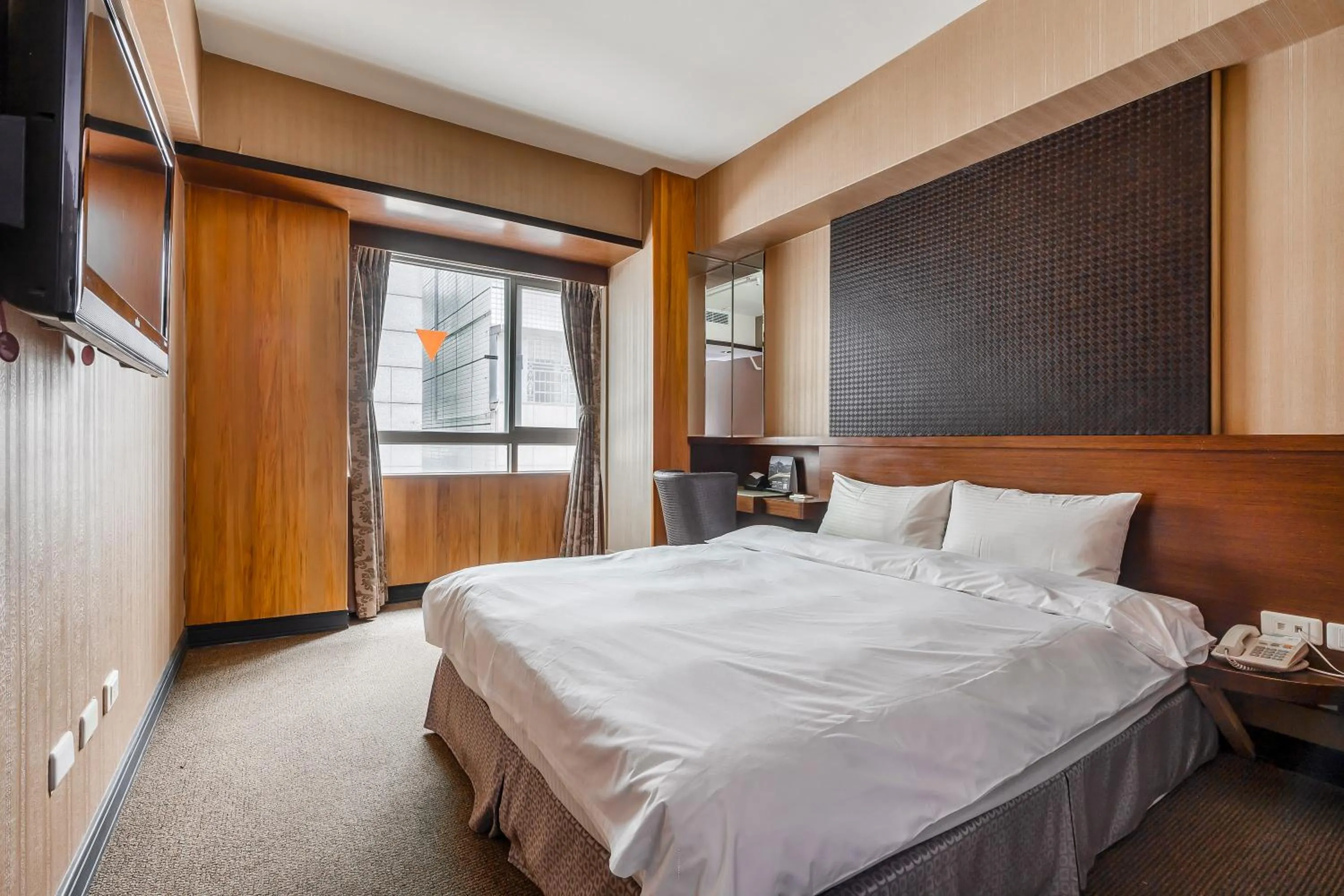 Standard Double Room - single occupancy in CHECK inn Express Taichung Fengchia