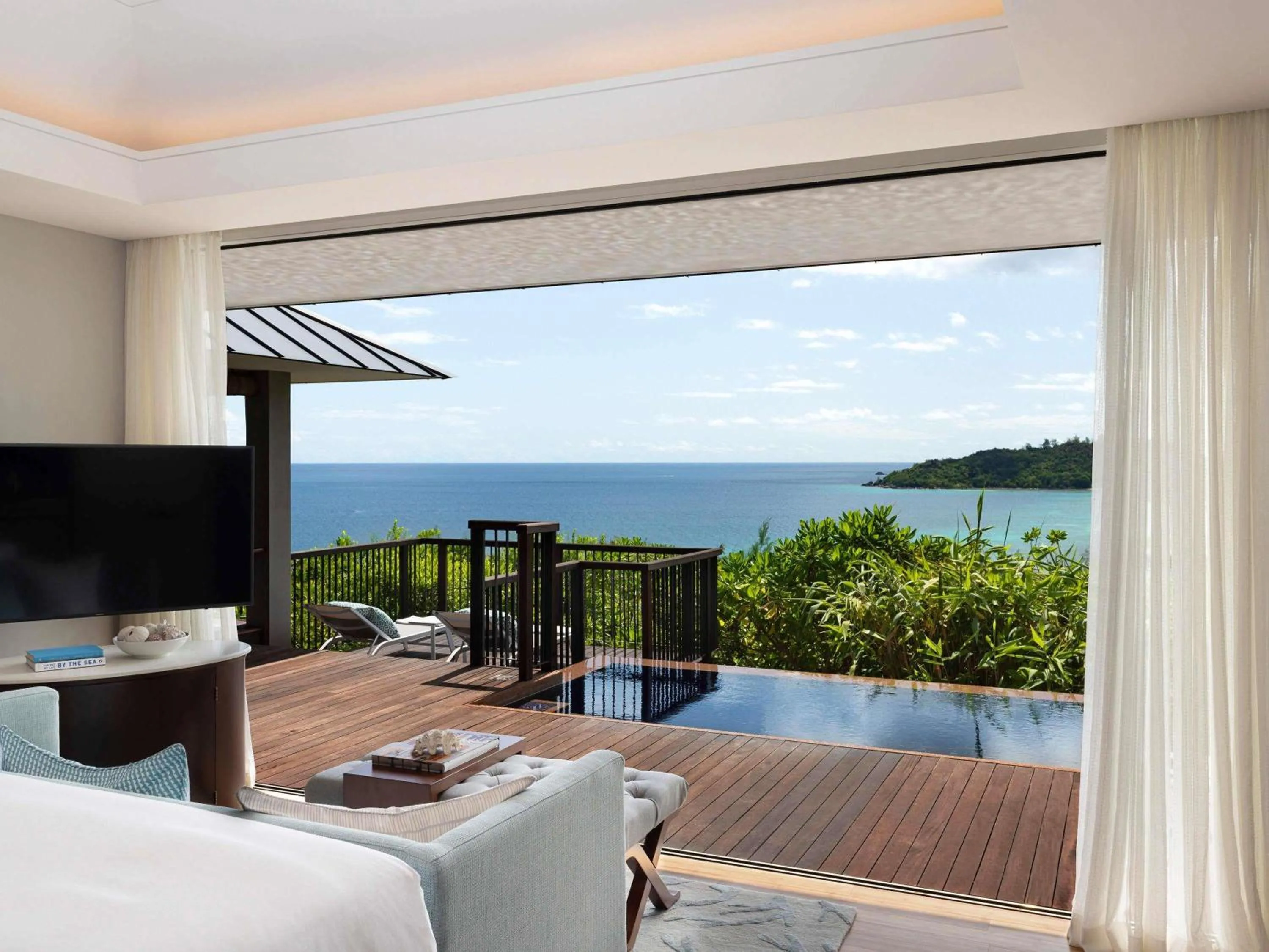 Pool Villa with Ocean View in Raffles Seychelles