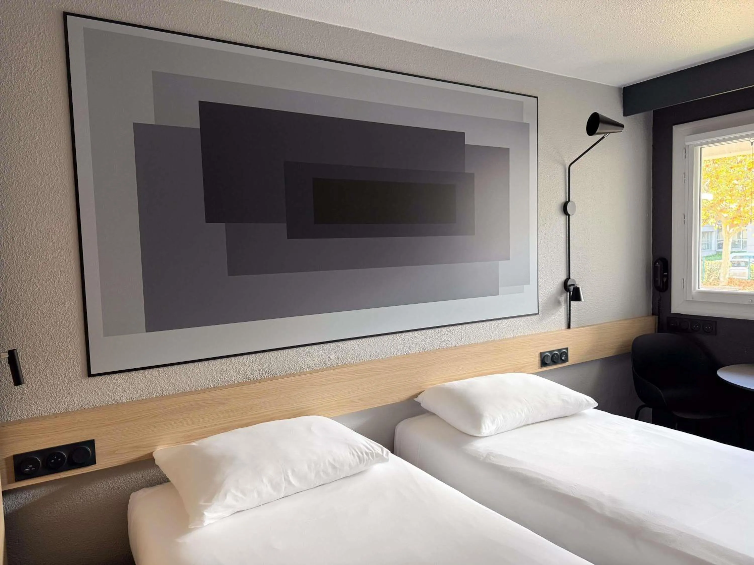 Standard Twin Room in ibis Nîmes Ouest - A9