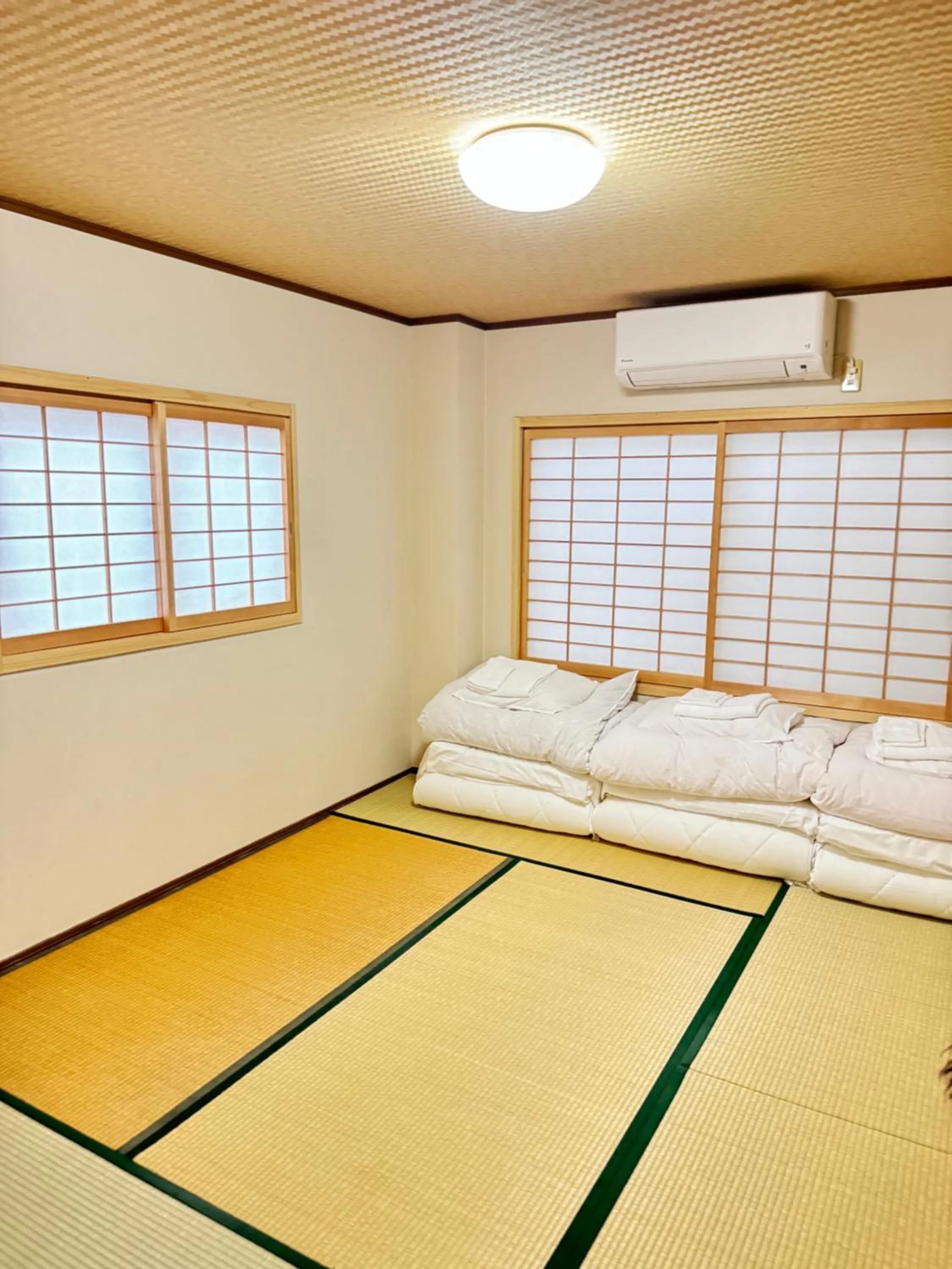 Triple Room with Shared Bathroom in Ikoi-no-Ie Guesthouse