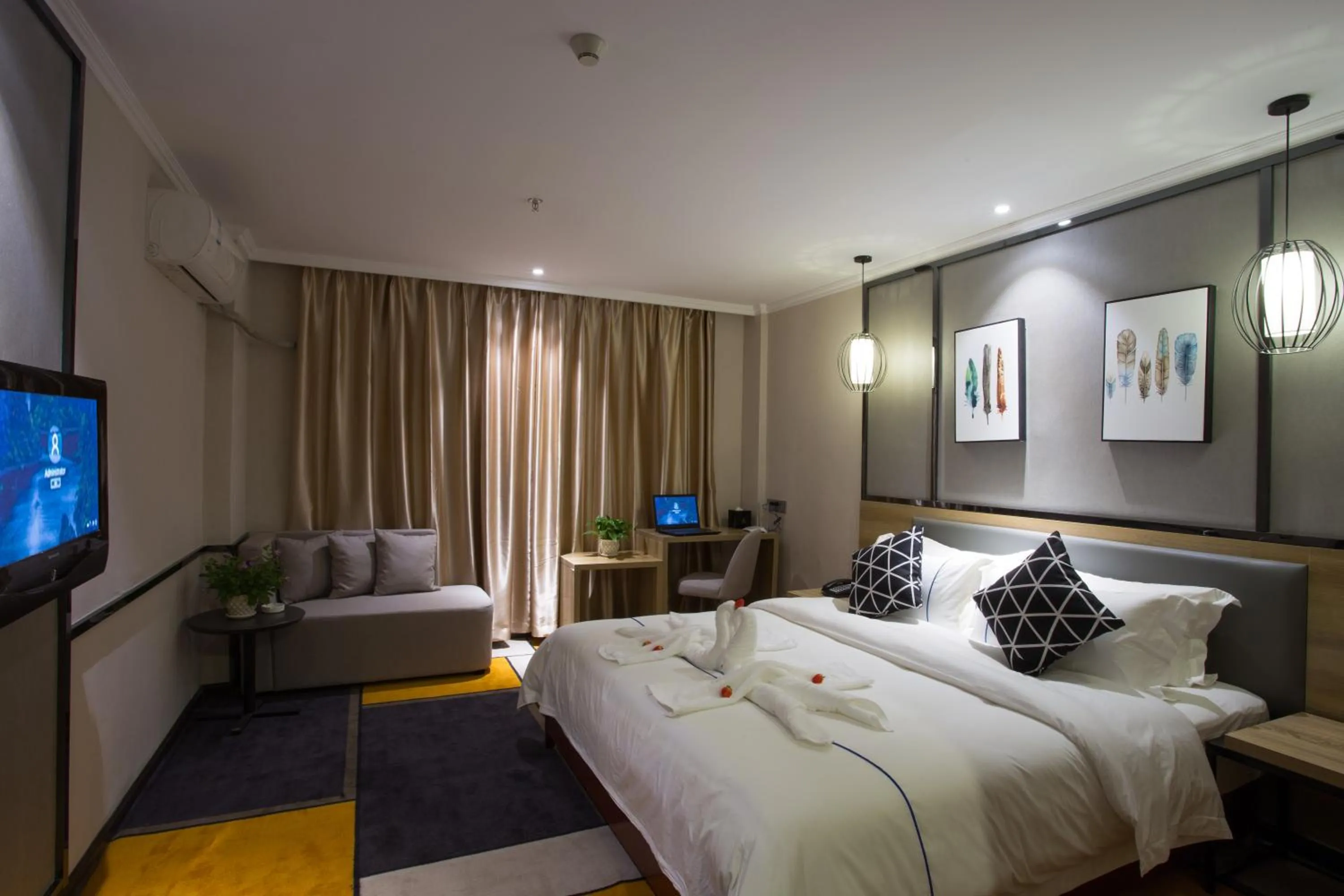 Deluxe Double Room in Guangzhou Homies Hotel