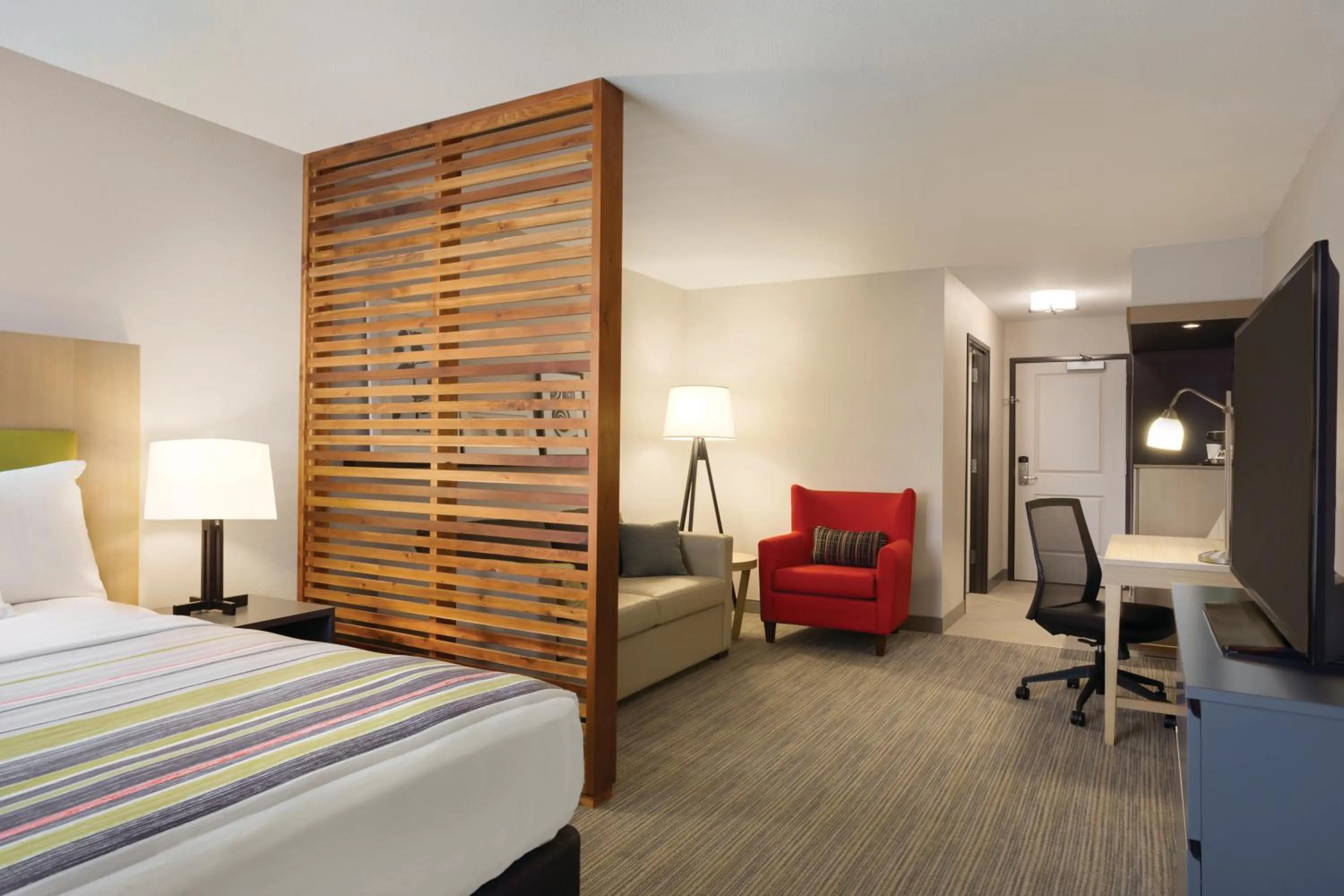 Studio King Suite - Non-Smoking in Country Inn & Suites by Radisson, Lawrence, KS