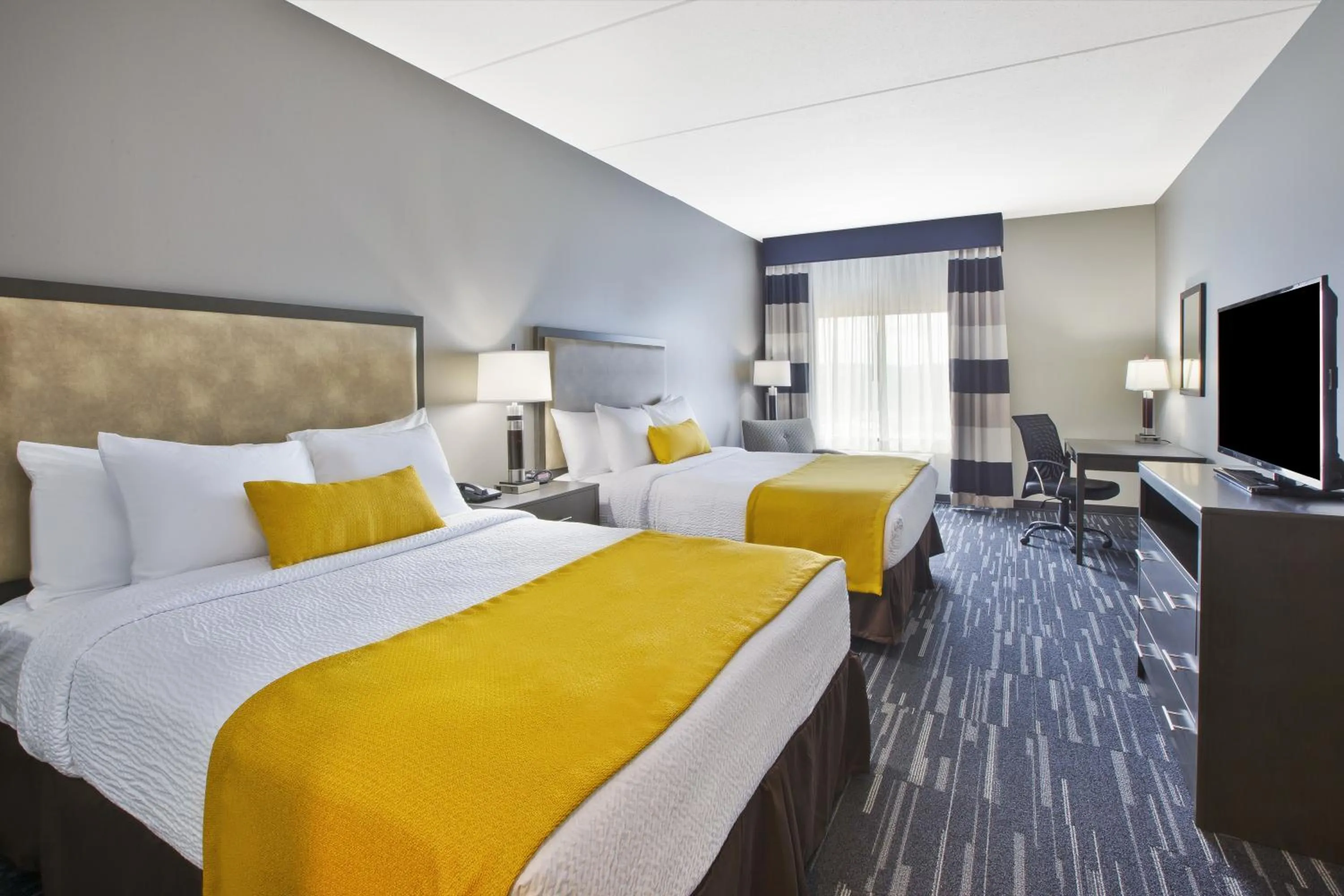 Queen Room with Two Queen Beds - Non-Smoking in Best Western Plus Cranberry-Pittsburgh North