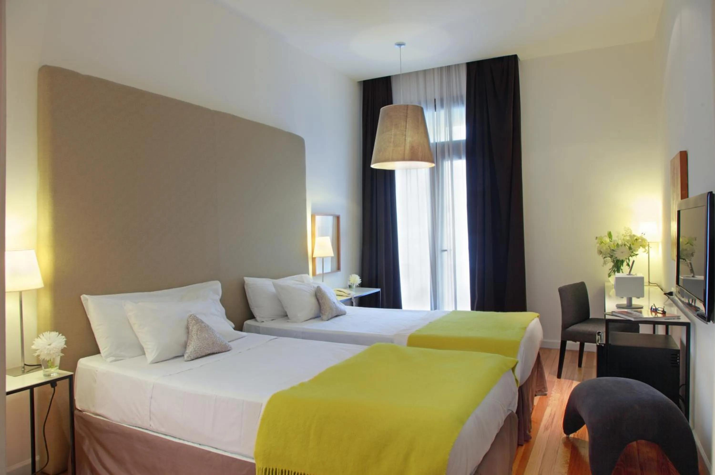 Twin Concept Room  Non Smoking  in Esplendor by Wyndham Montevideo Cervantes