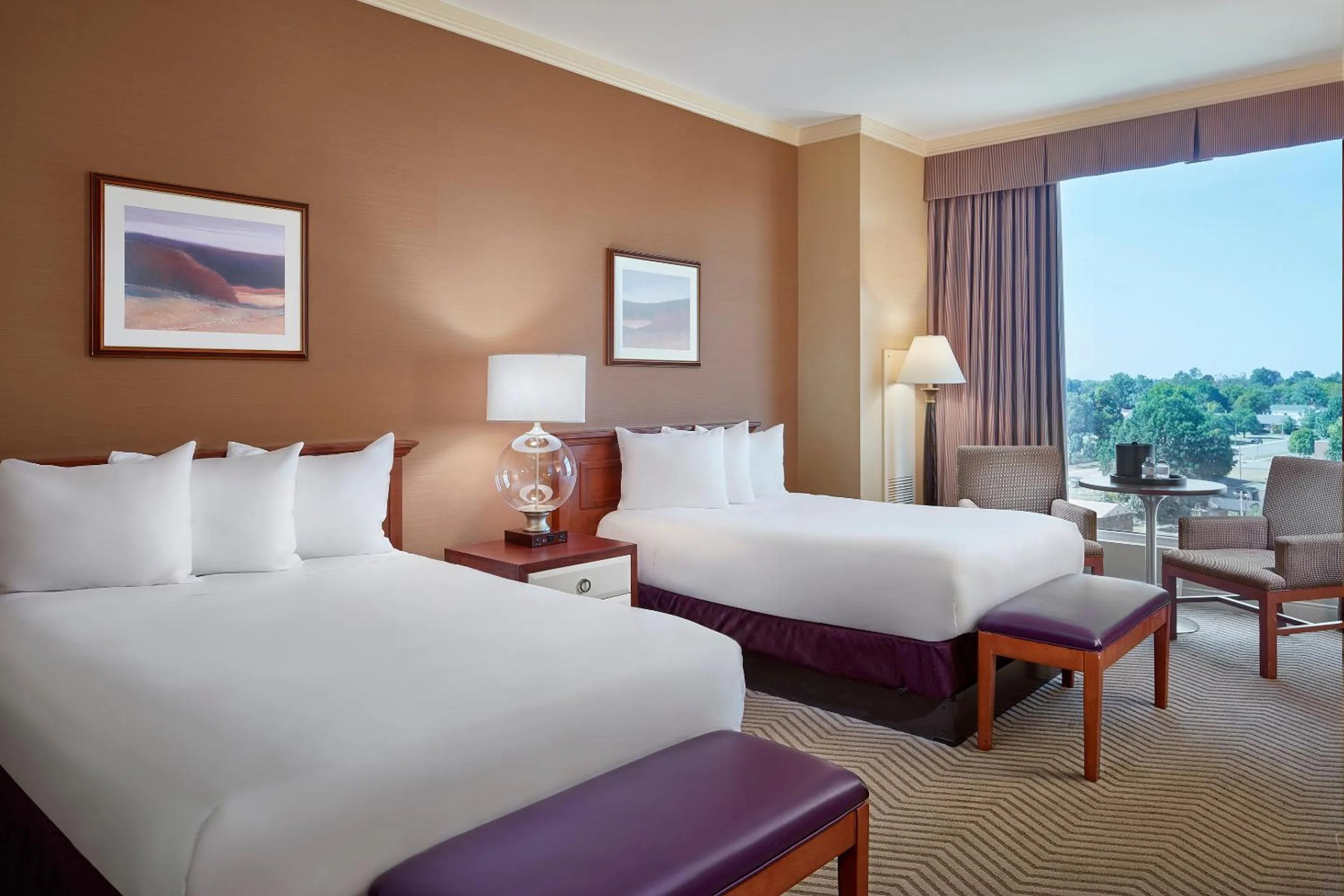 Deluxe Double Room - Non-Smoking in Harrah's Metropolis, A Caesars Destination