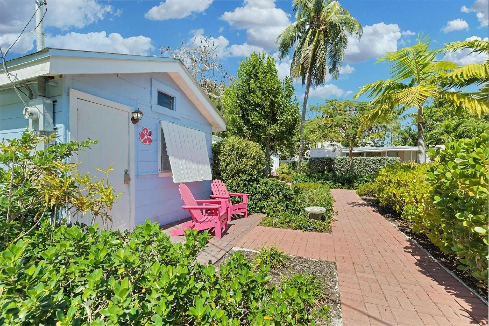 Cottage with Garden View in Tropical Cottages