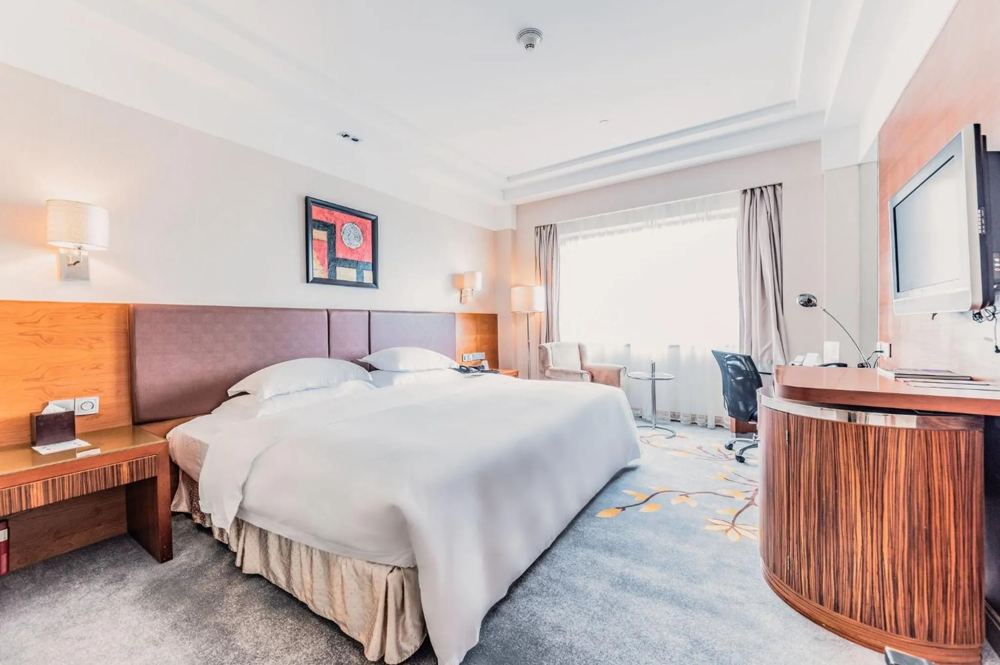 Standard Room in Crowne Plaza City Center Ningbo by IHG - Near Ningbo Railway Station