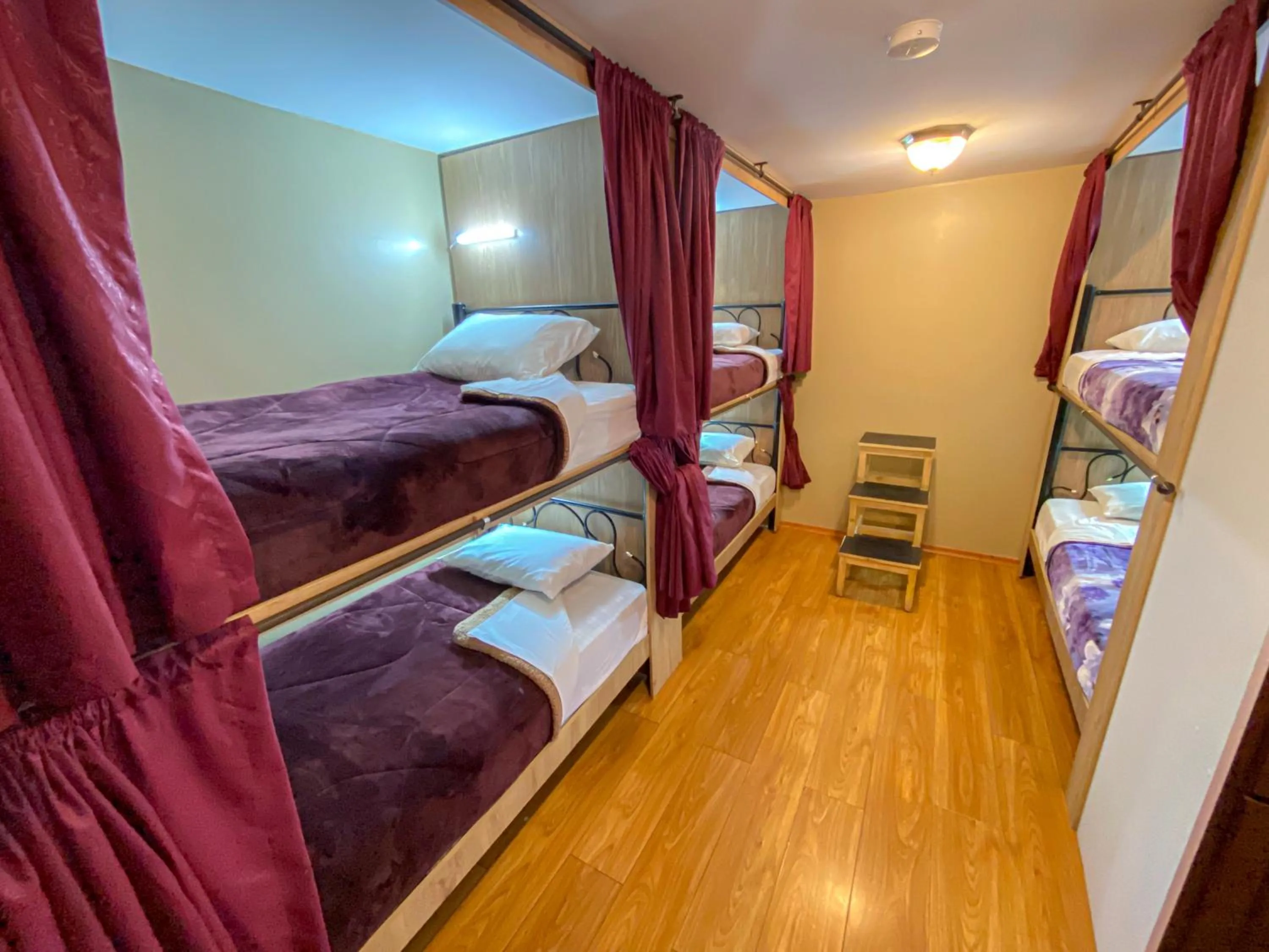 Family Room with Private Bathroom in Golden Rest Latacunga