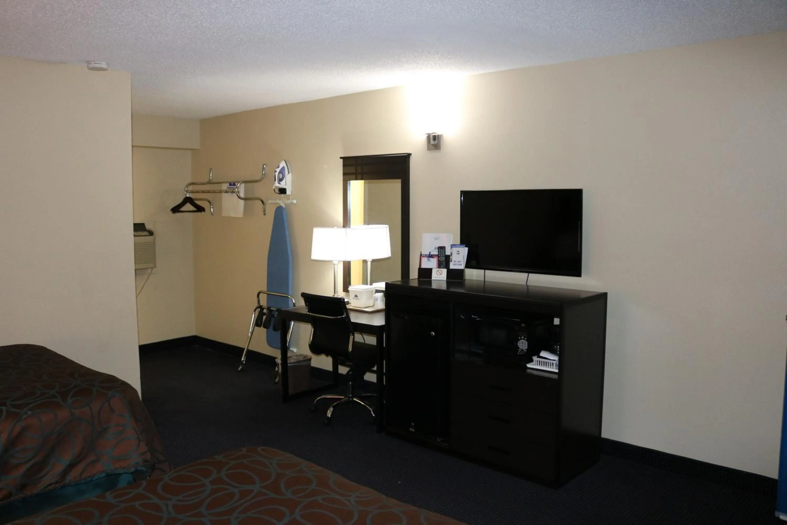 King Room in Americas Best Value Inn Giddings