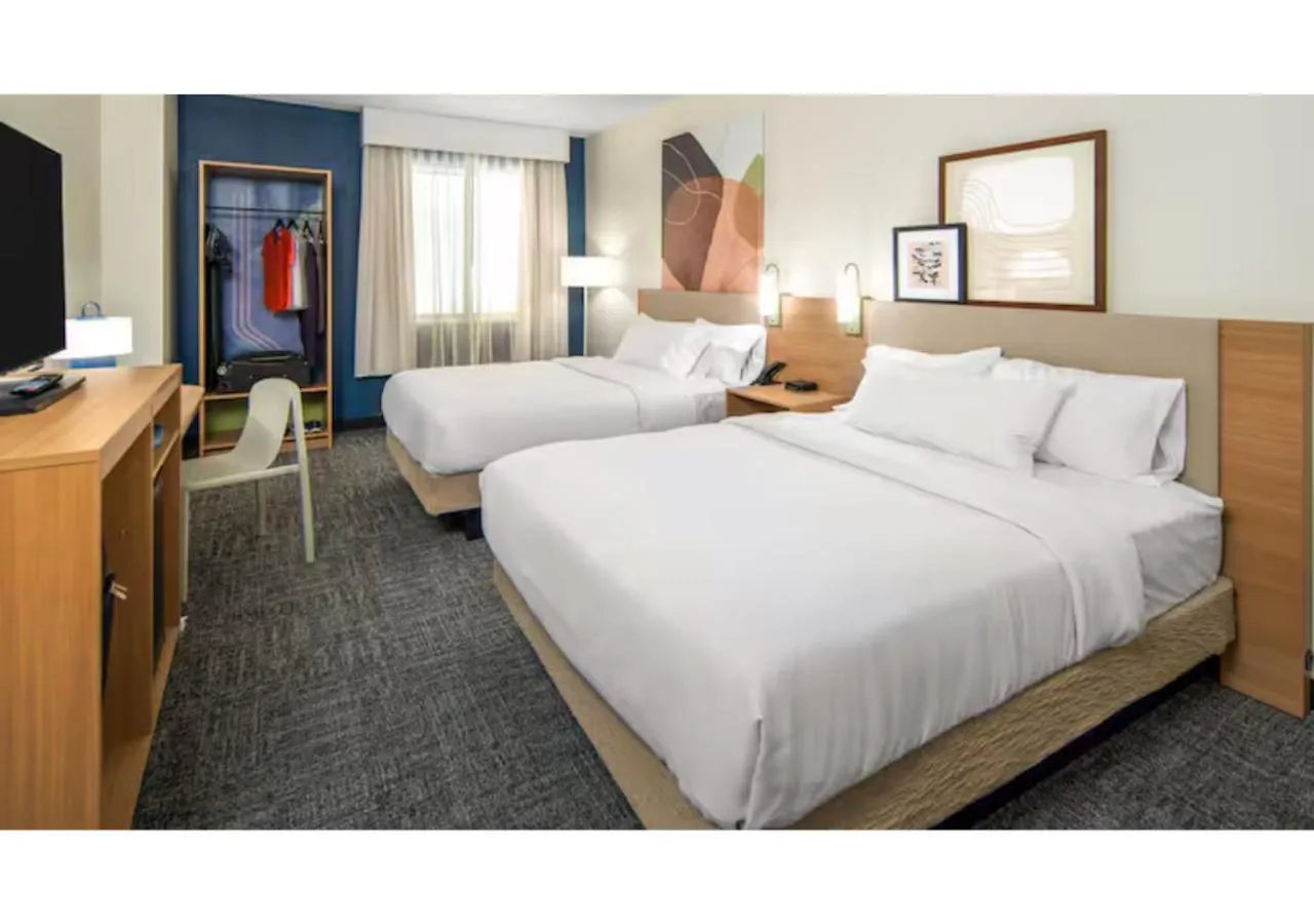 One-Bedroom Queen Suite with Two Queen Beds in Spark by Hilton Shepherdsville Louisville South