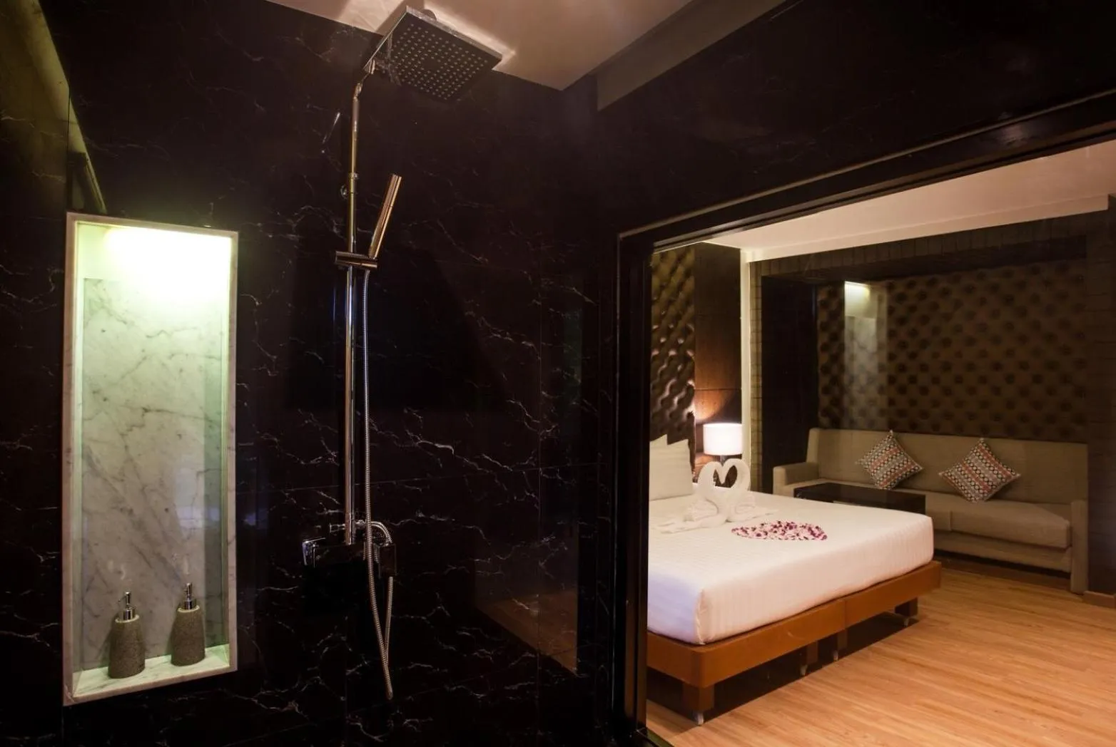 Junior Suite in The Glory Gold