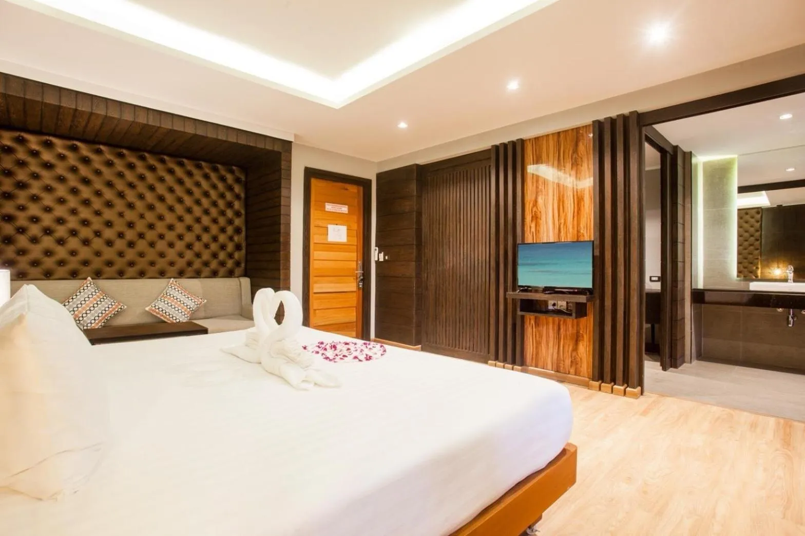 Junior Suite in The Glory Gold