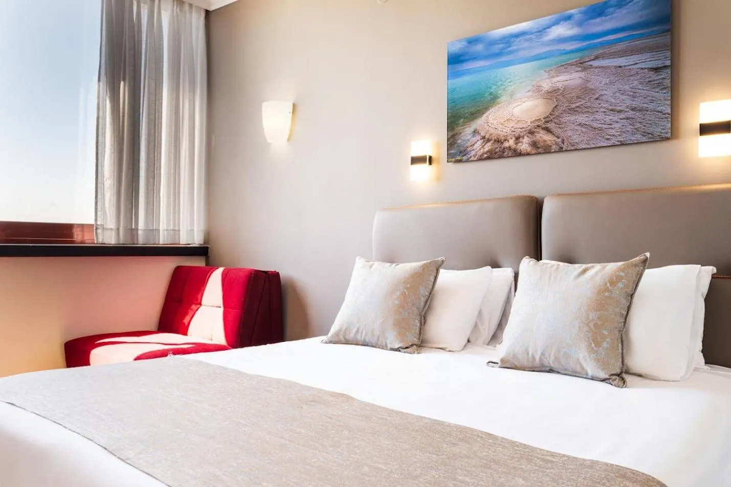 Two comfort rooms with connecting door in Inbar Hotel