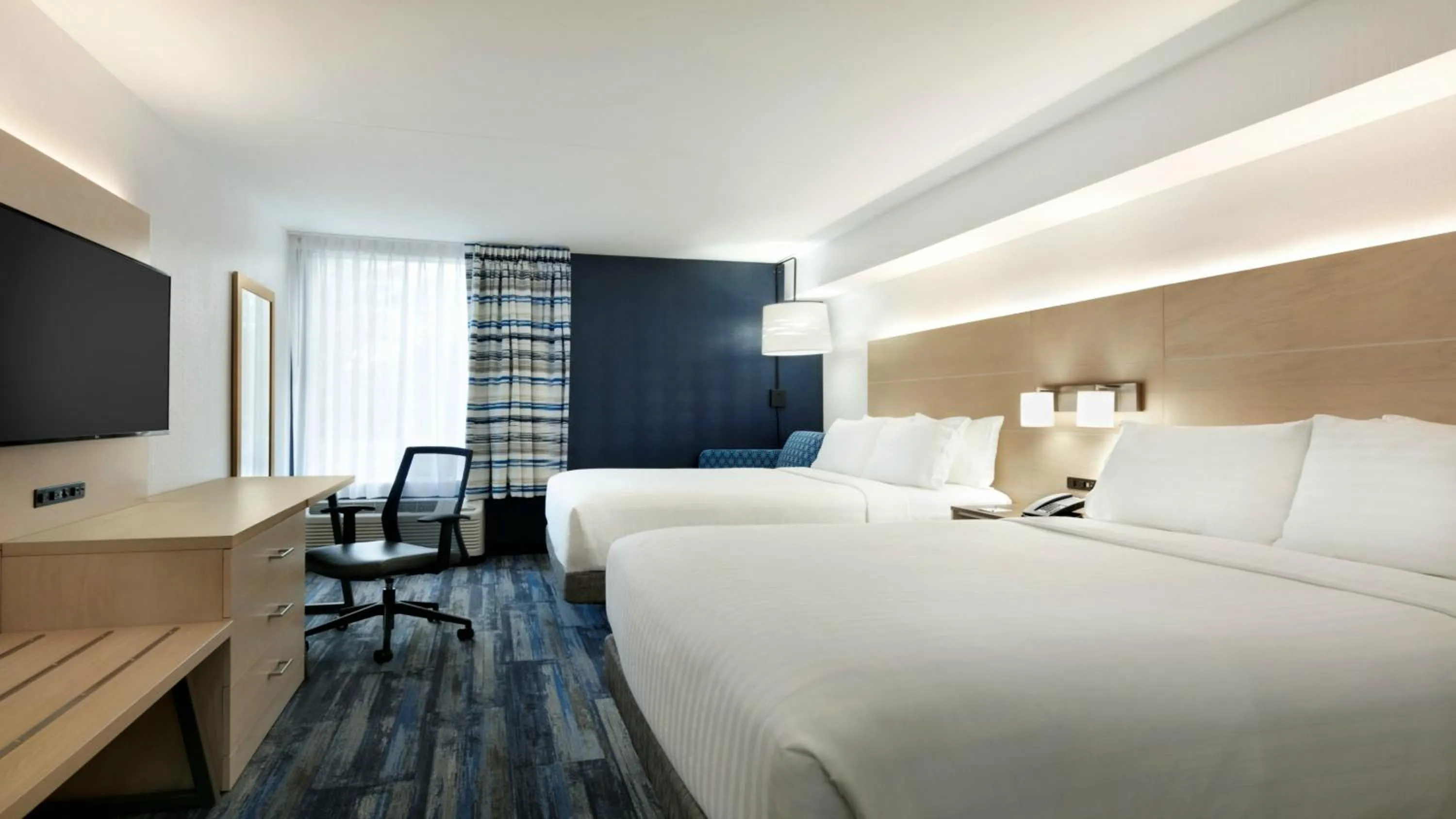 Standard Room with Two Queen Beds in Holiday Inn Express - Williamsburg Busch Gardens Area by IHG