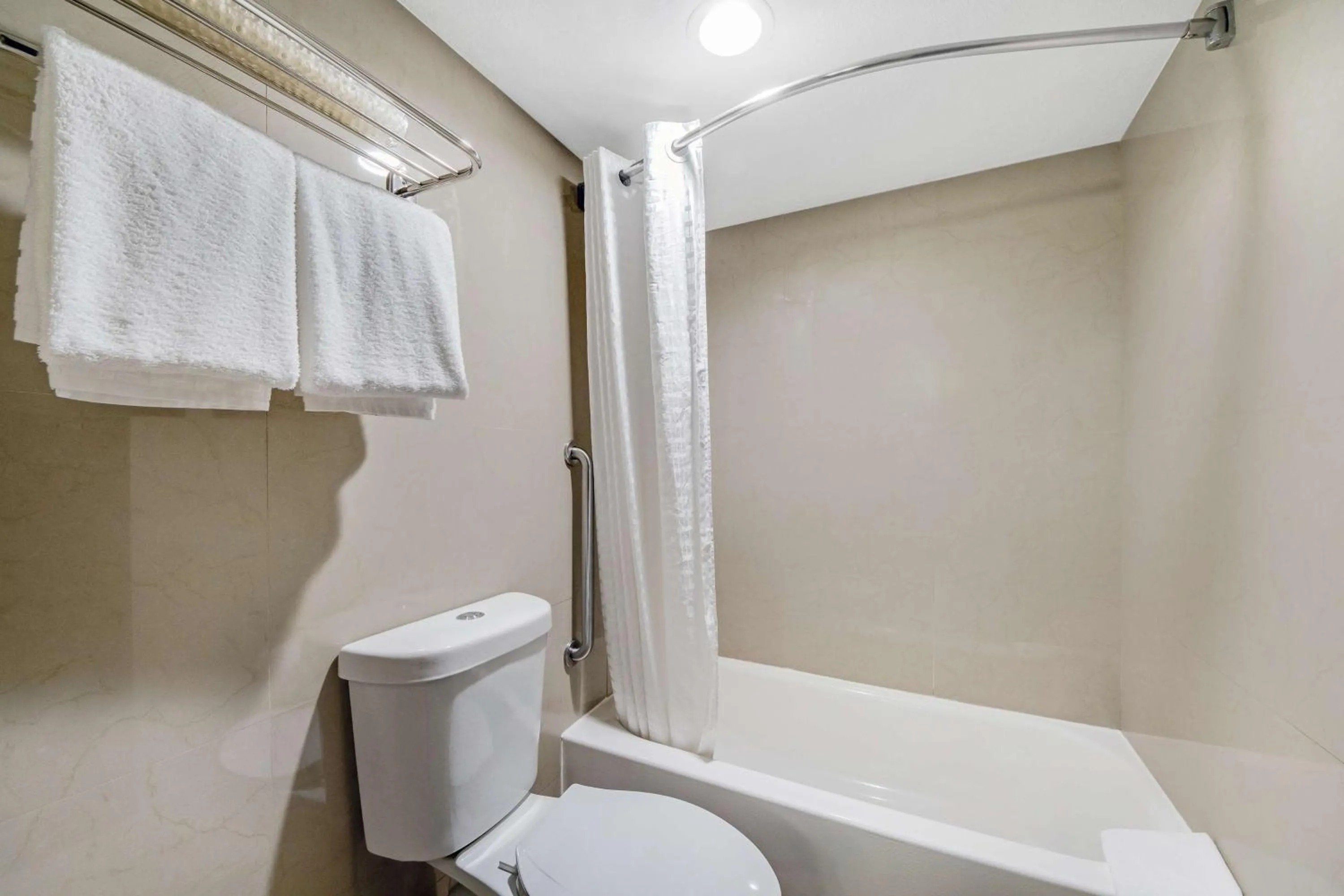 King Room - Non-Smoking in Best Western Inn of Del Rio