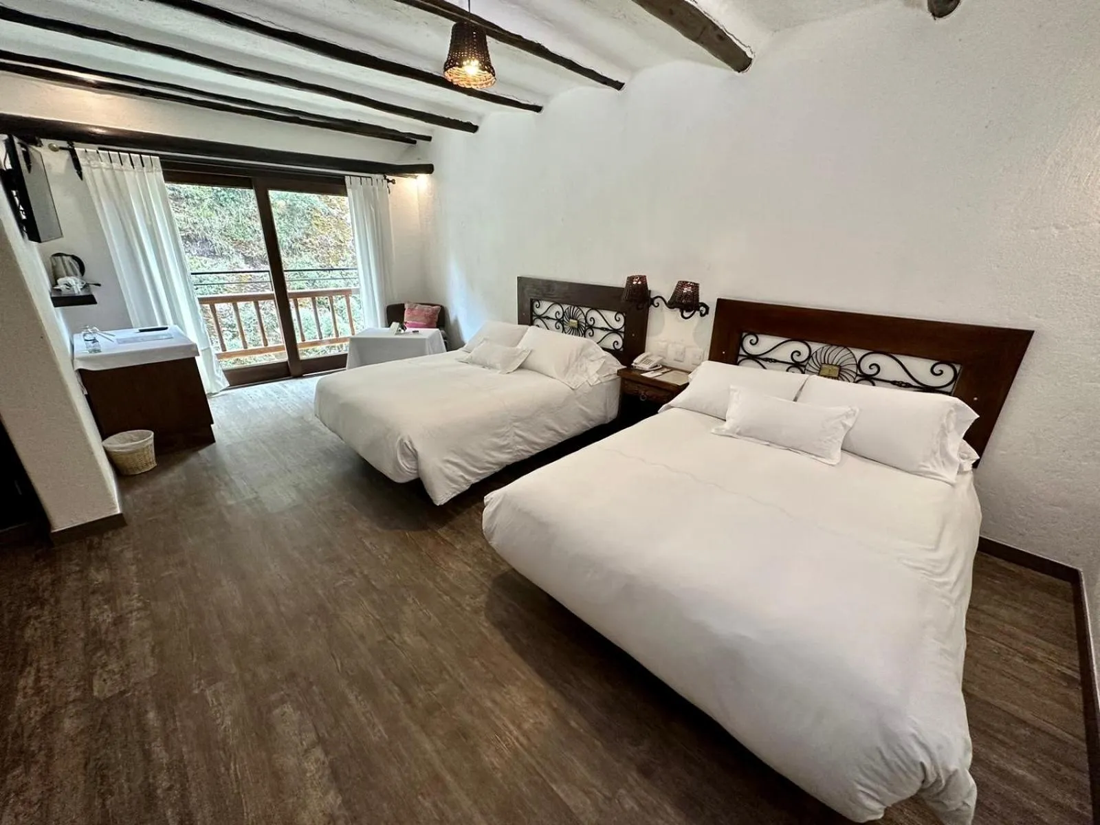Deluxe Twin Room with River View in Hatun Inti Boutique