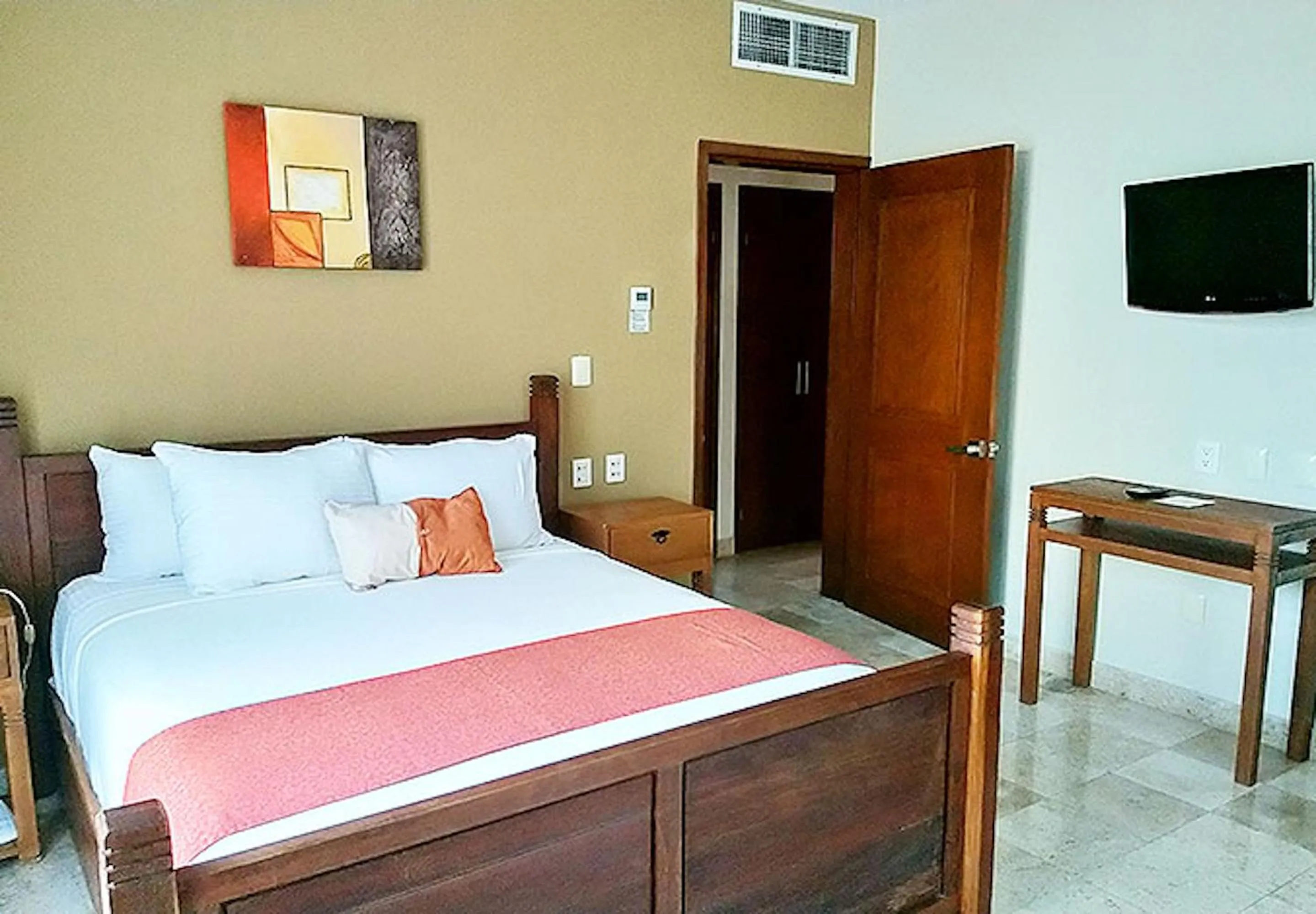 One-Bedroom Master King Suite - Non-Smoking in Acanto Hotel Playa del Carmen, Trademark Collection by Wyndham